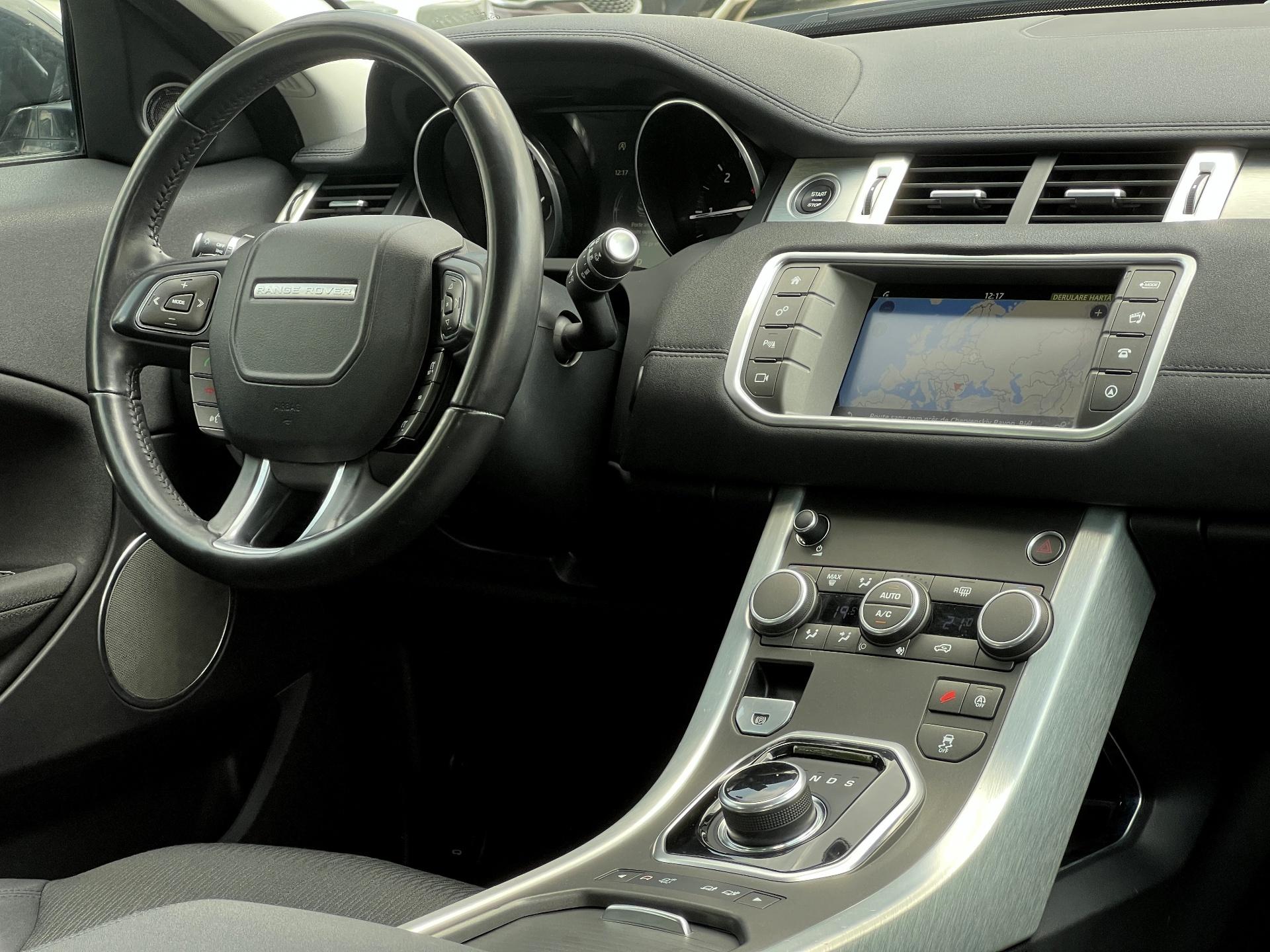 Land Rover-Range Rover Evoque