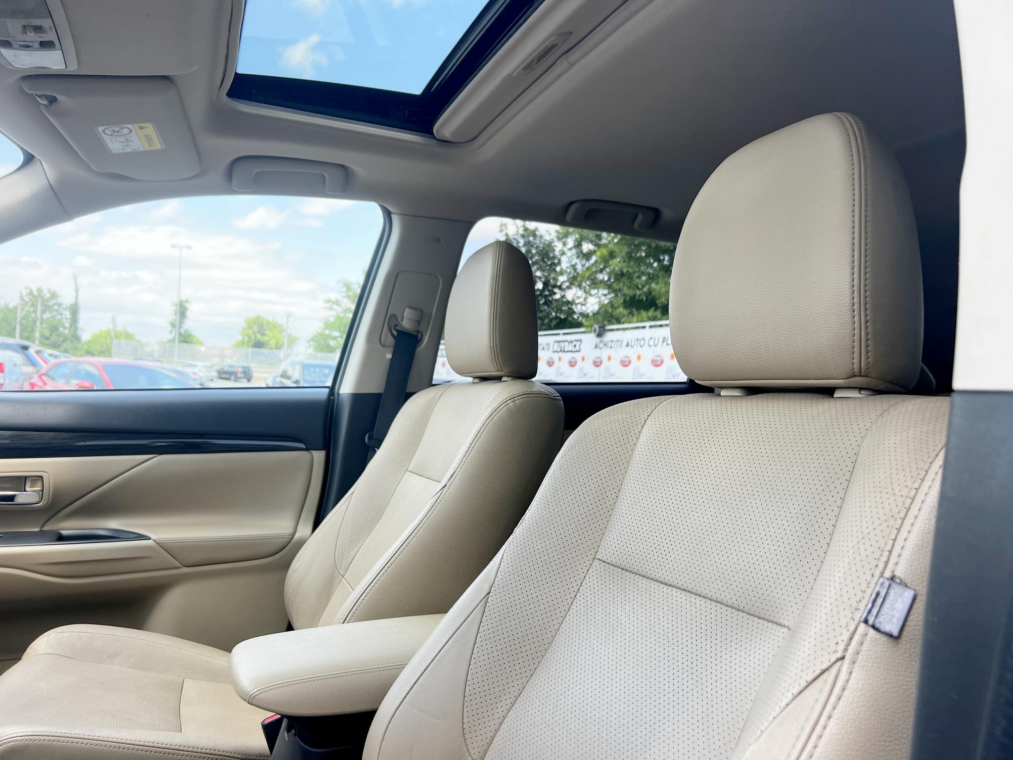 Mitsubishi-Outlander