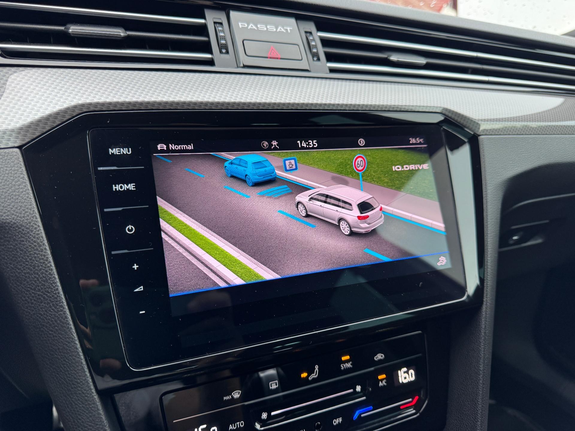 Volkswagen-Passat Alltrack