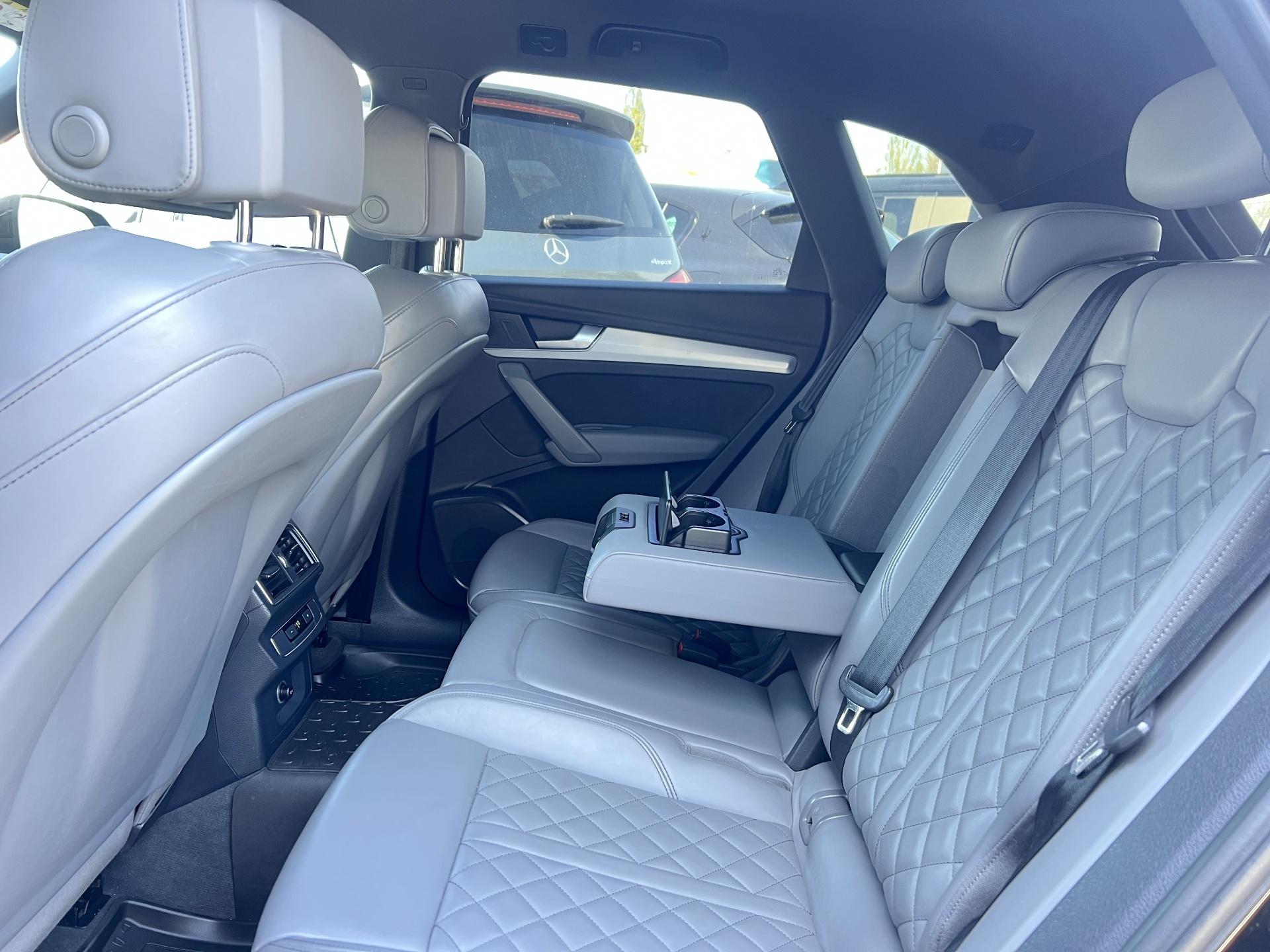 Audi-Q5