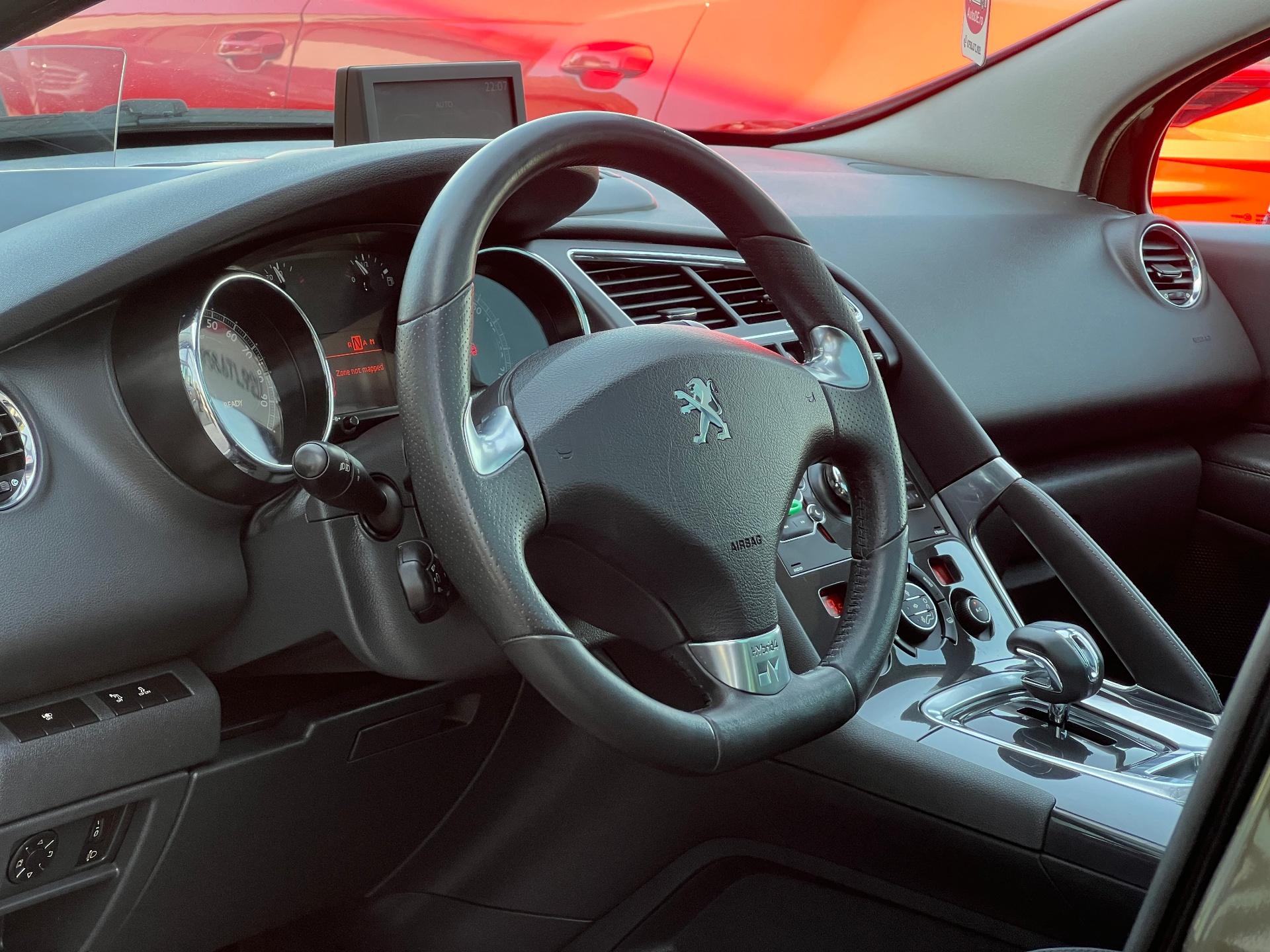 Peugeot-3008