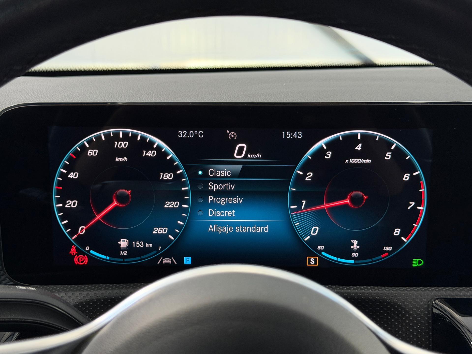 Mercedes-Benz-CLA 180