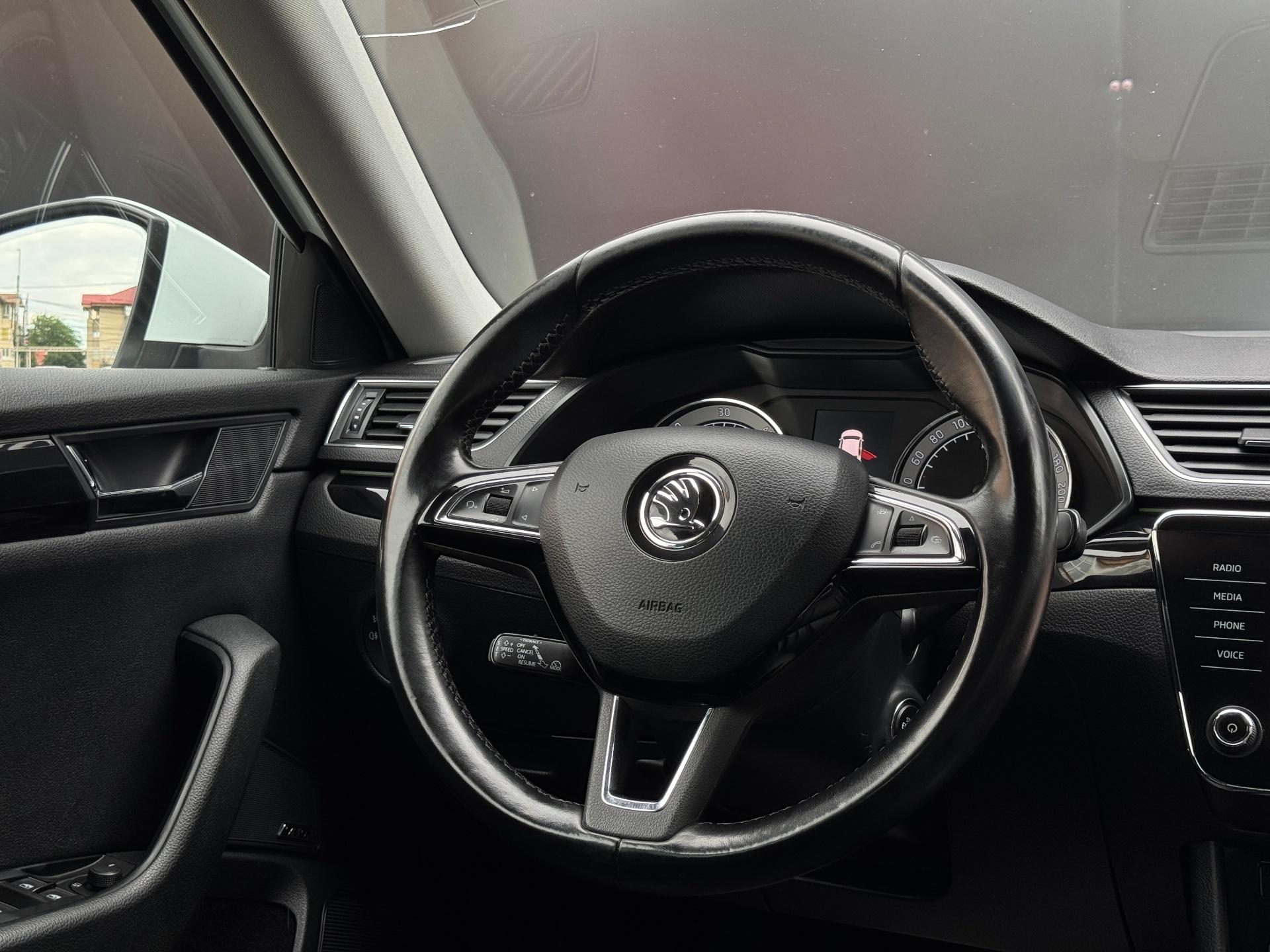 Skoda-Superb