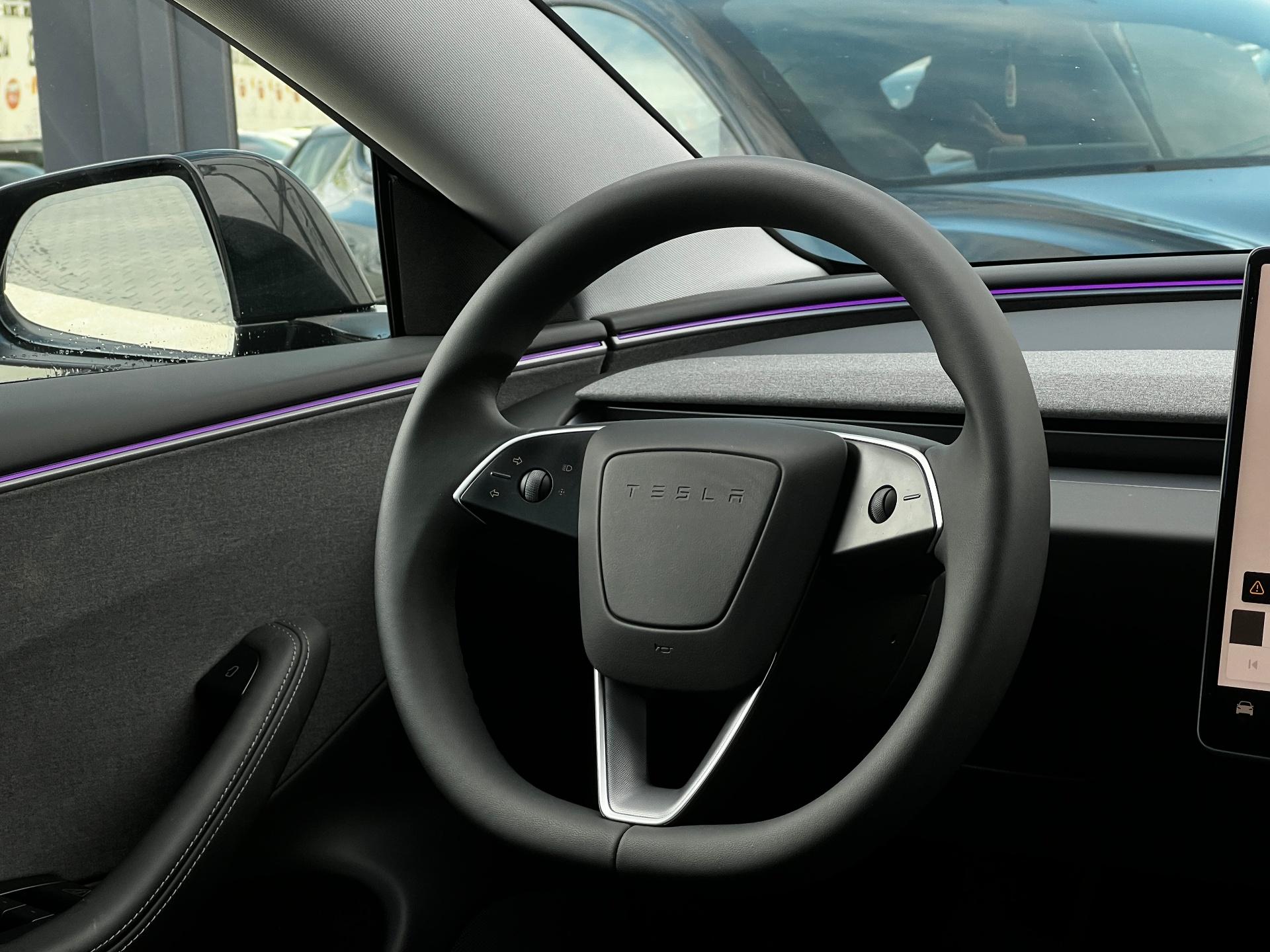 Tesla-Model 3