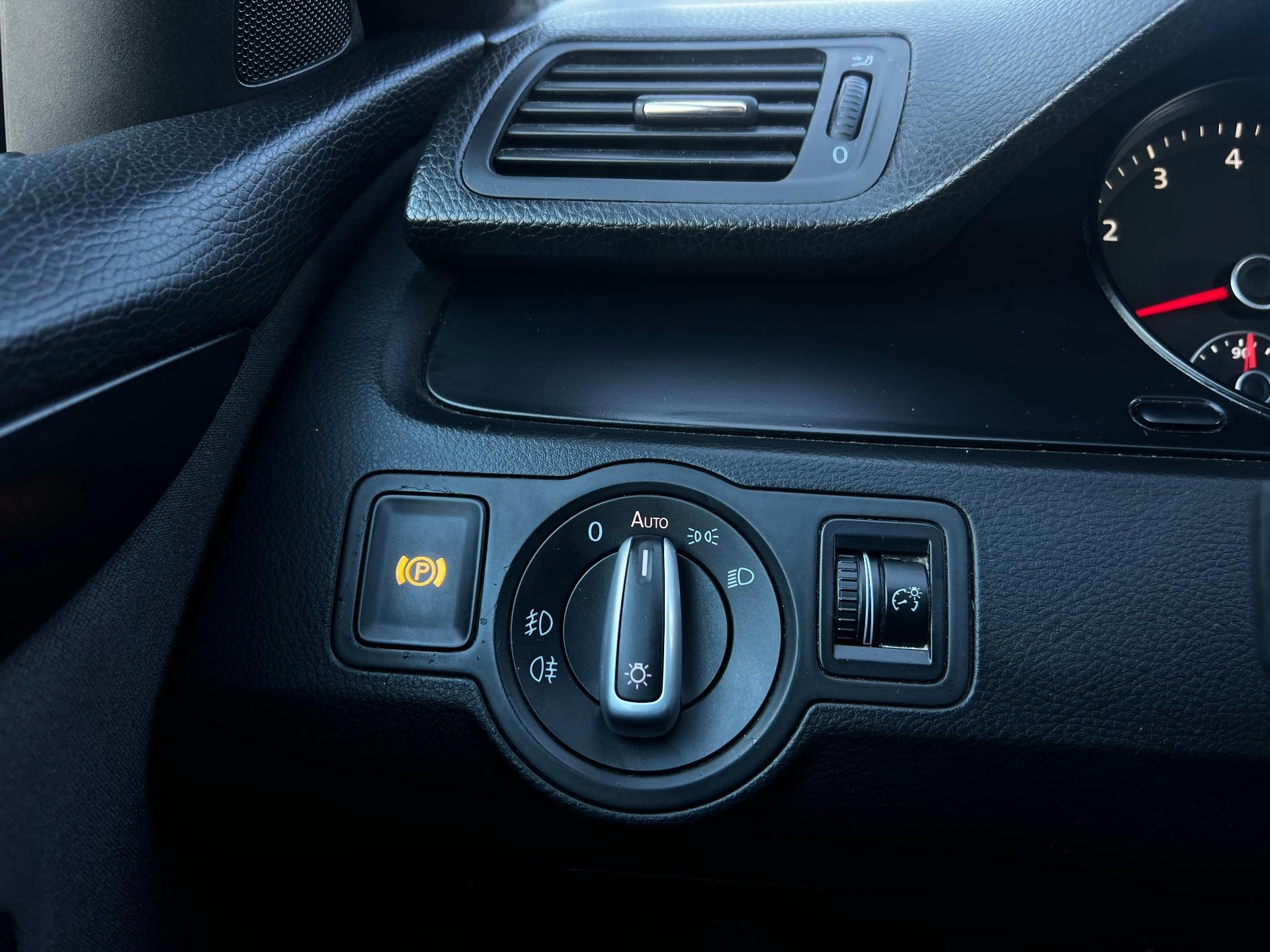 Volkswagen-Passat CC