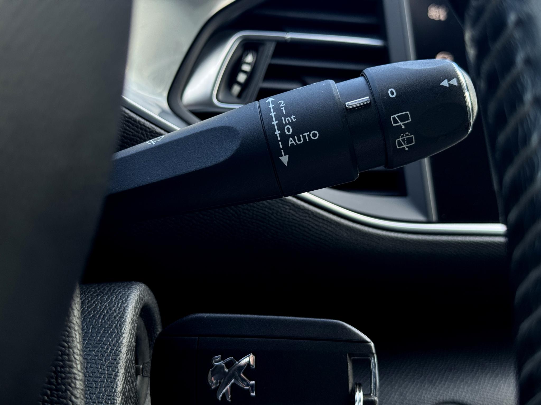 Peugeot-308