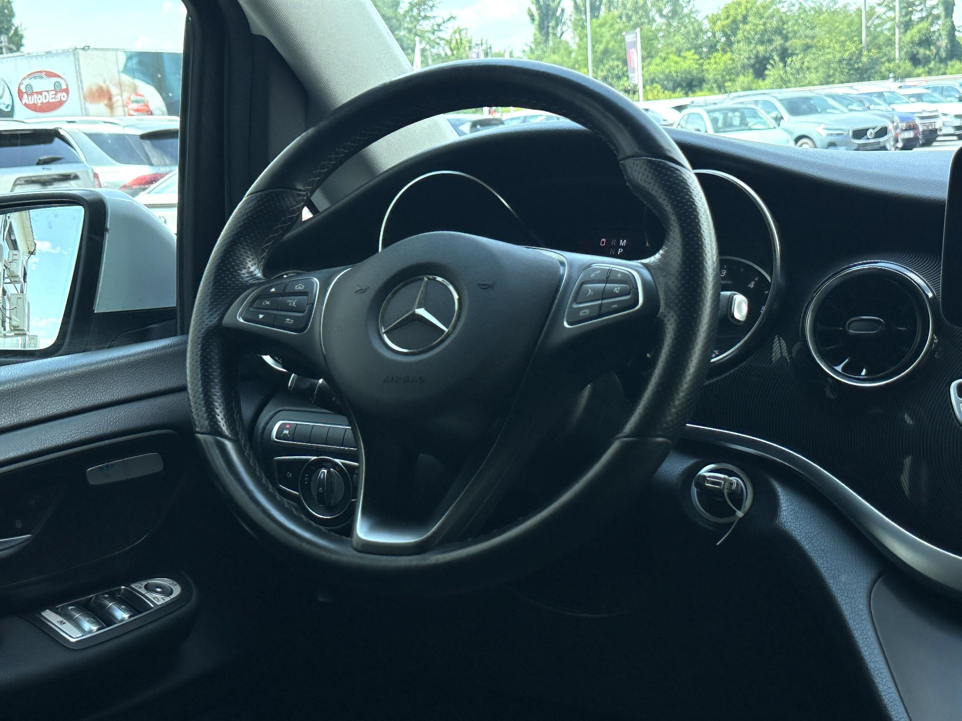 Mercedes-Benz-V