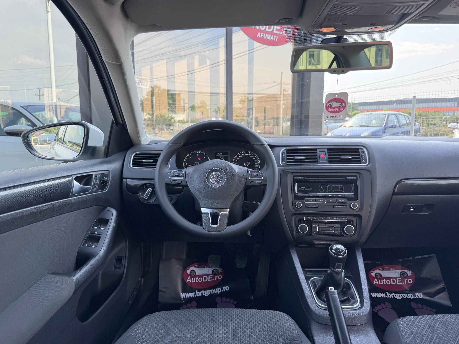 Volkswagen-Jetta