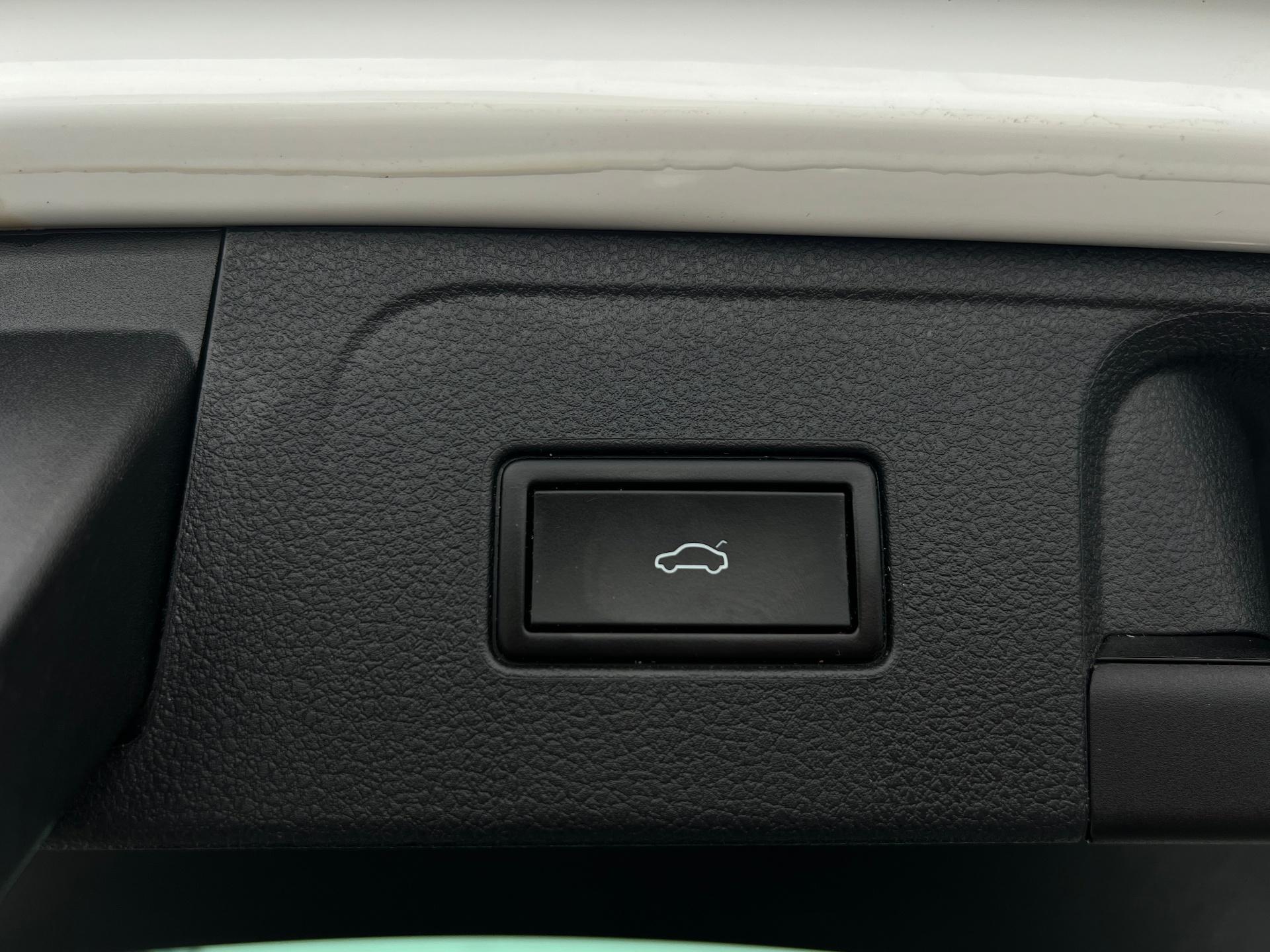Volkswagen-Passat Alltrack