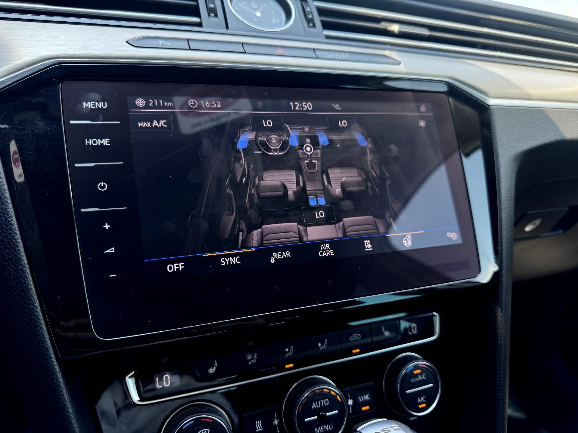 Volkswagen-Passat Alltrack