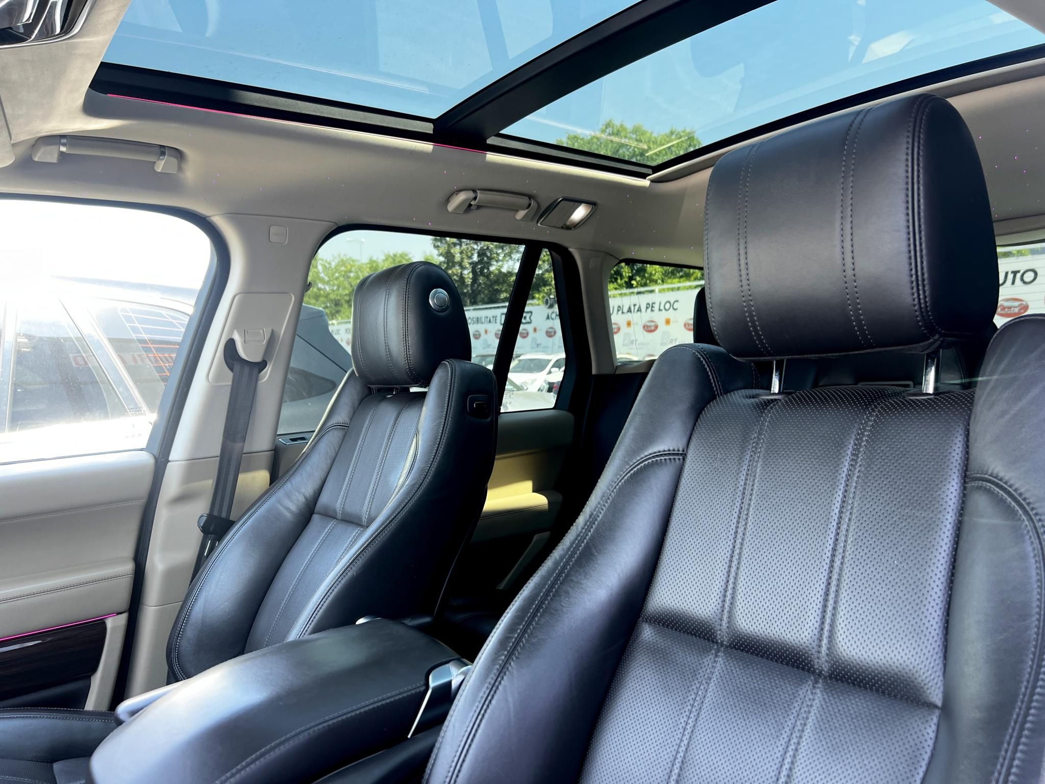 Land Rover-Range Rover Vogue