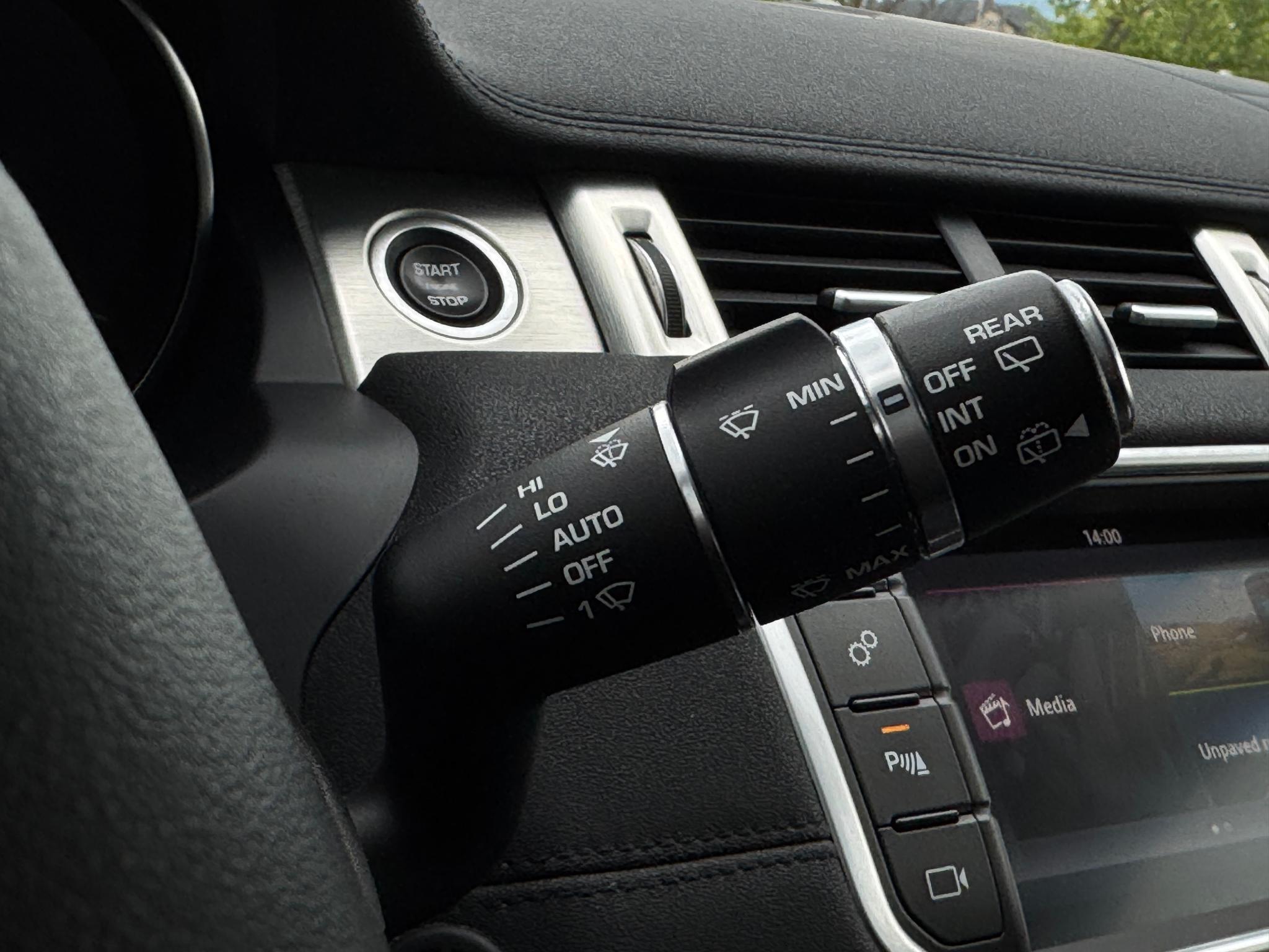 Land Rover-Range Rover Evoque