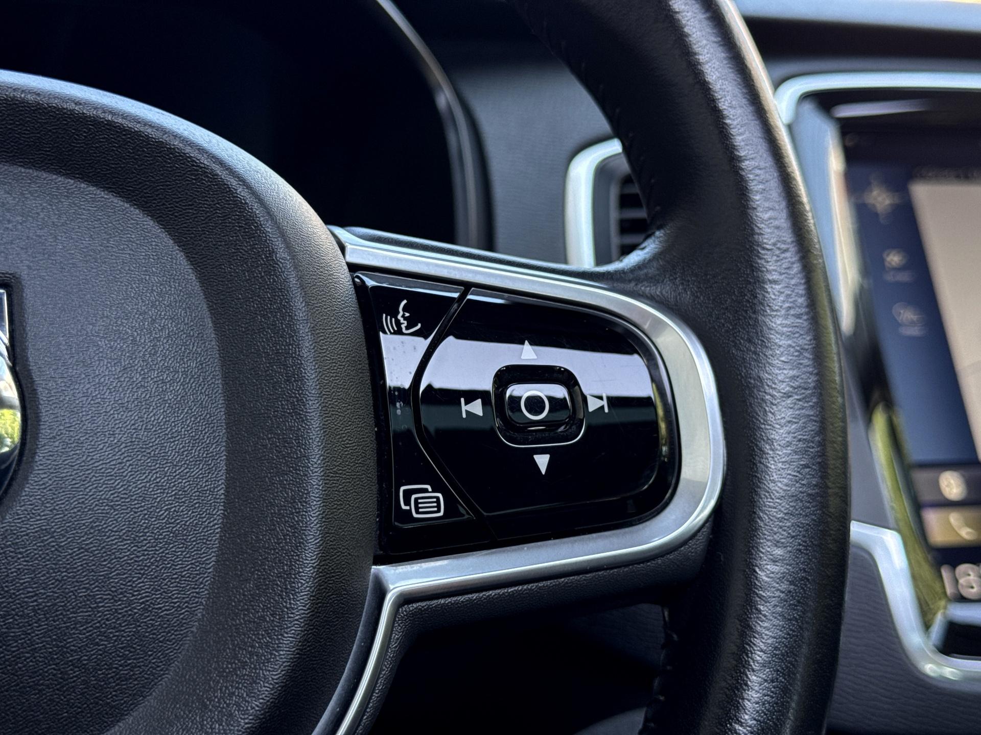 Volvo-XC 90