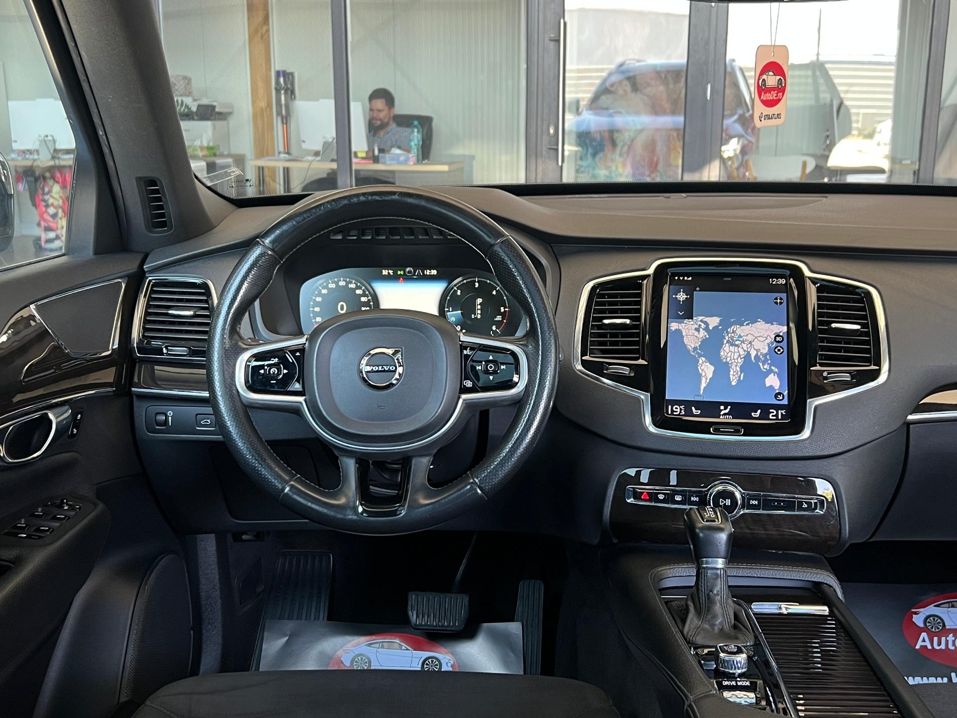 Volvo-XC 90
