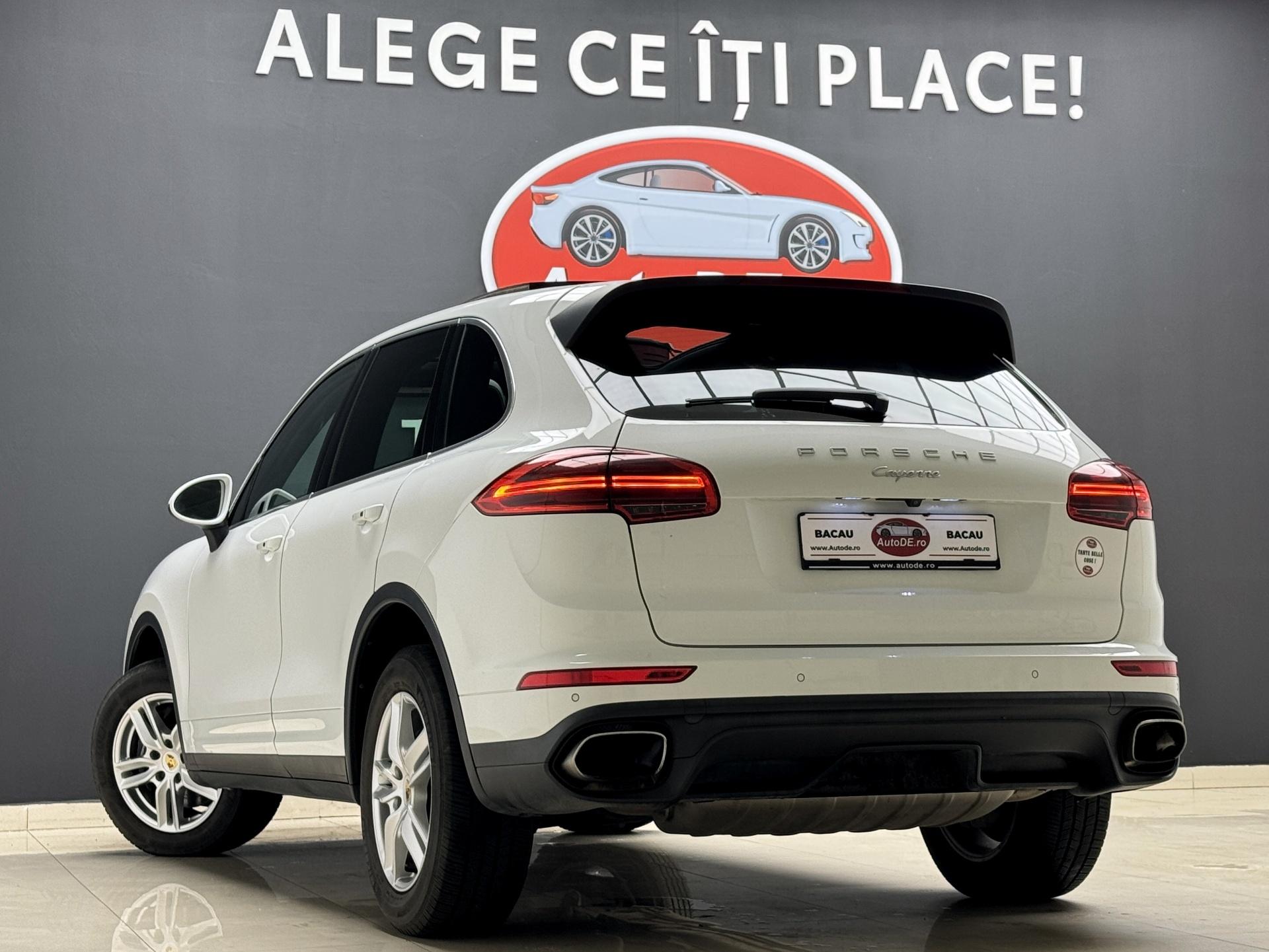 Porsche-Cayenne