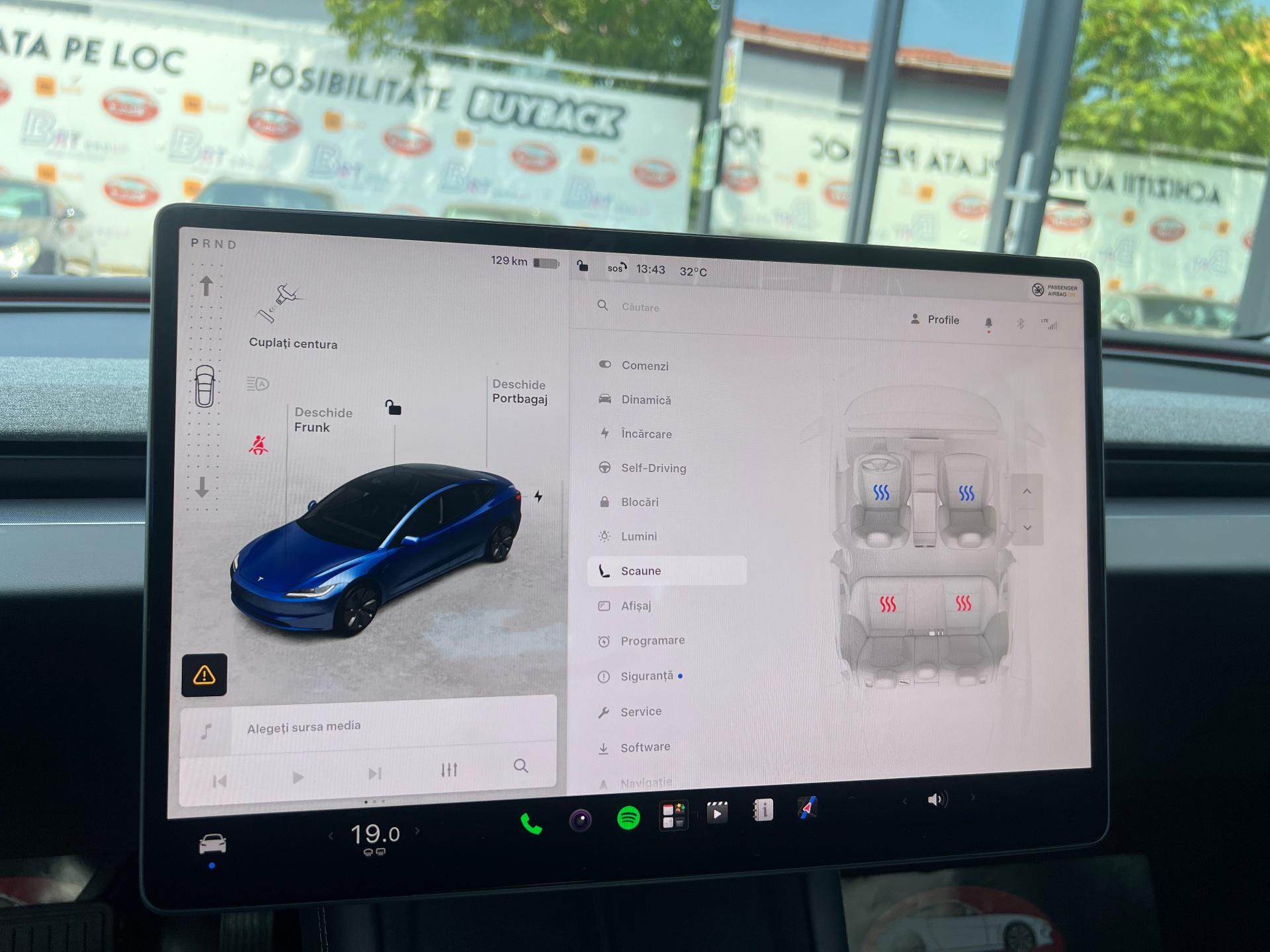 Tesla-Model 3