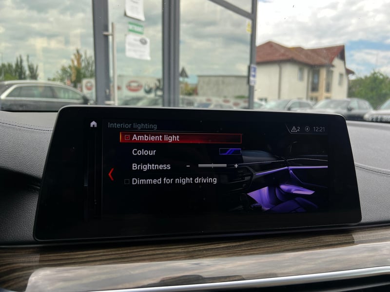 Car Thumb