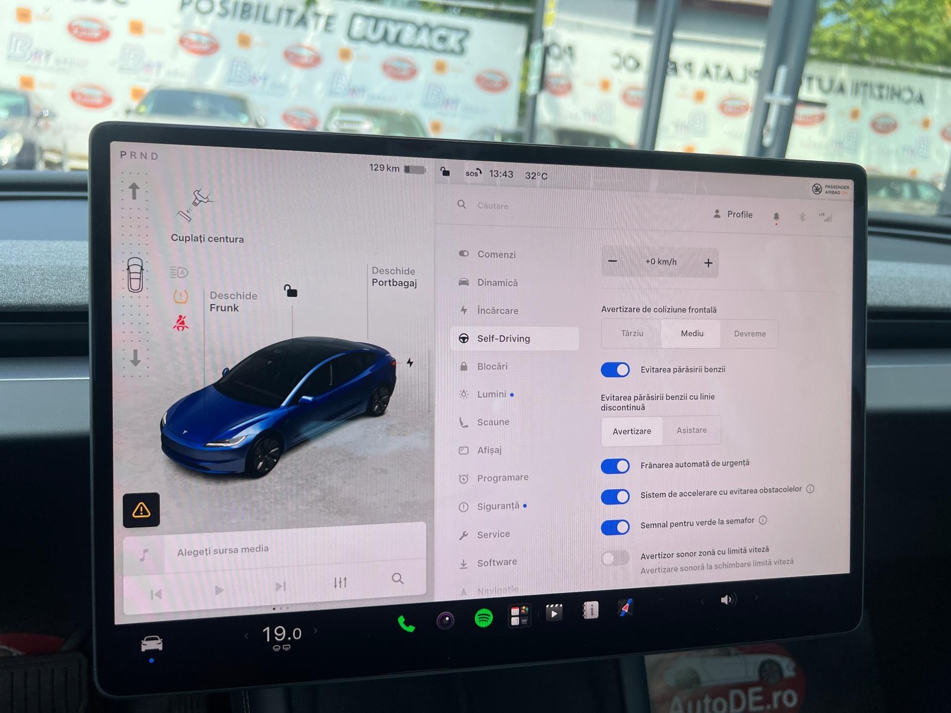 Tesla-Model 3