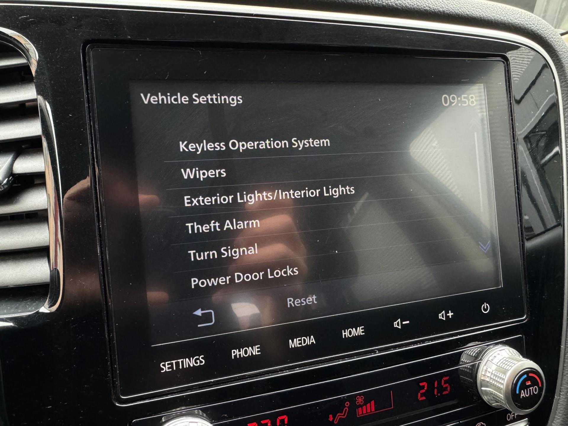 Mitsubishi-Outlander