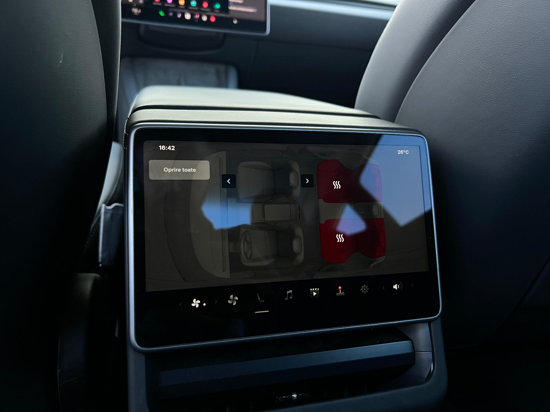 Tesla-Model 3