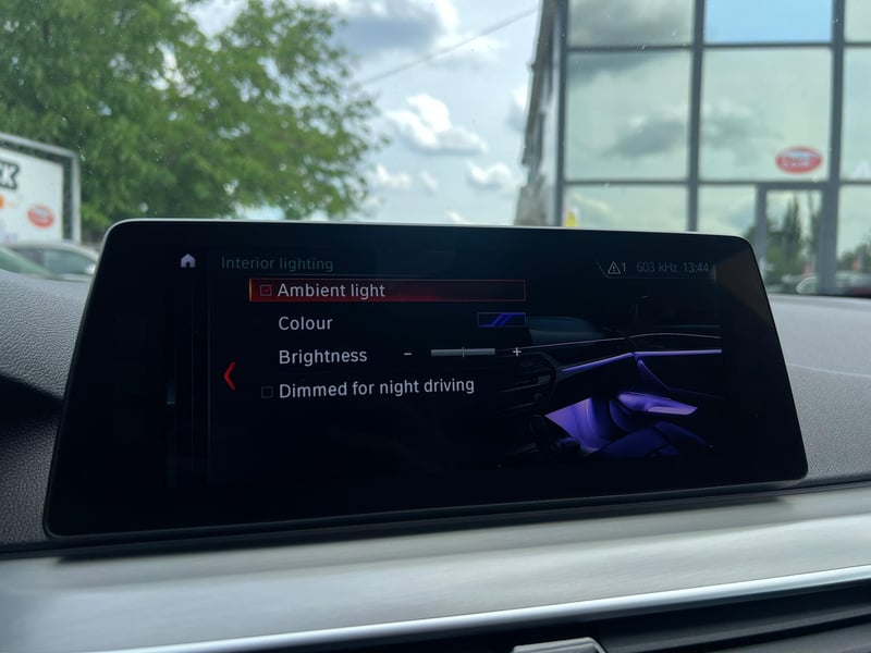 Car Thumb