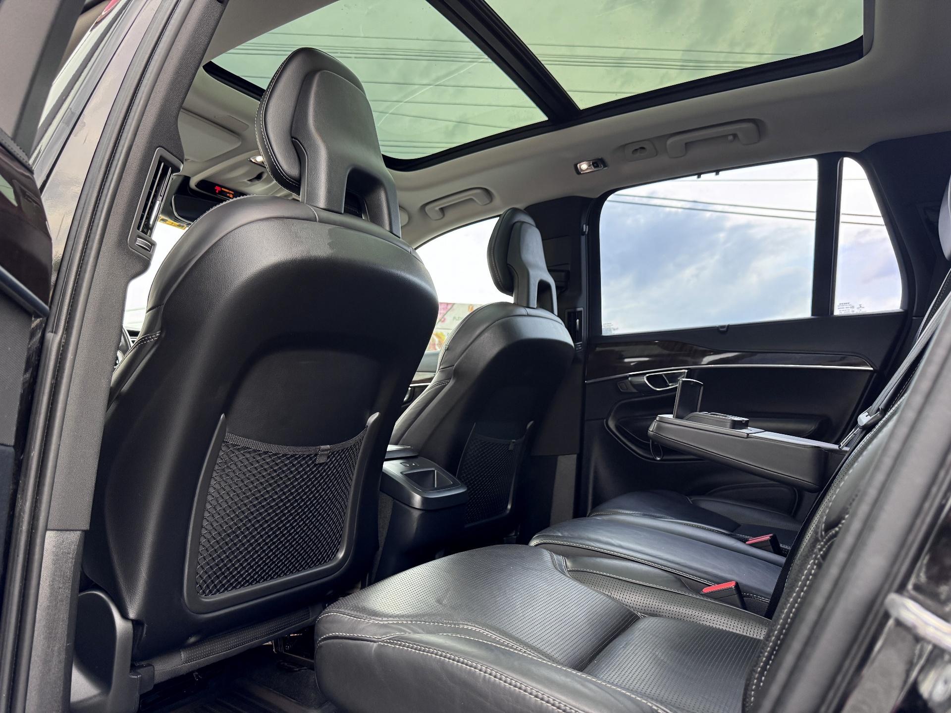 Volvo-XC 90