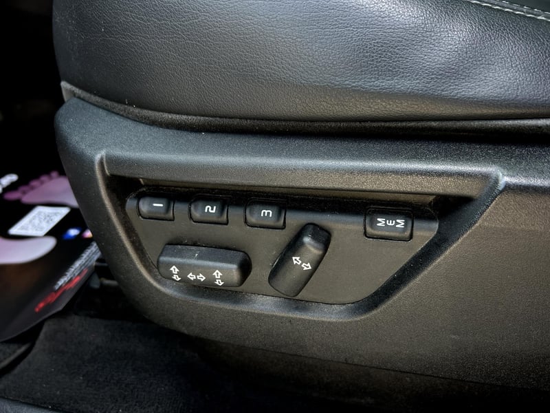 Car Thumb