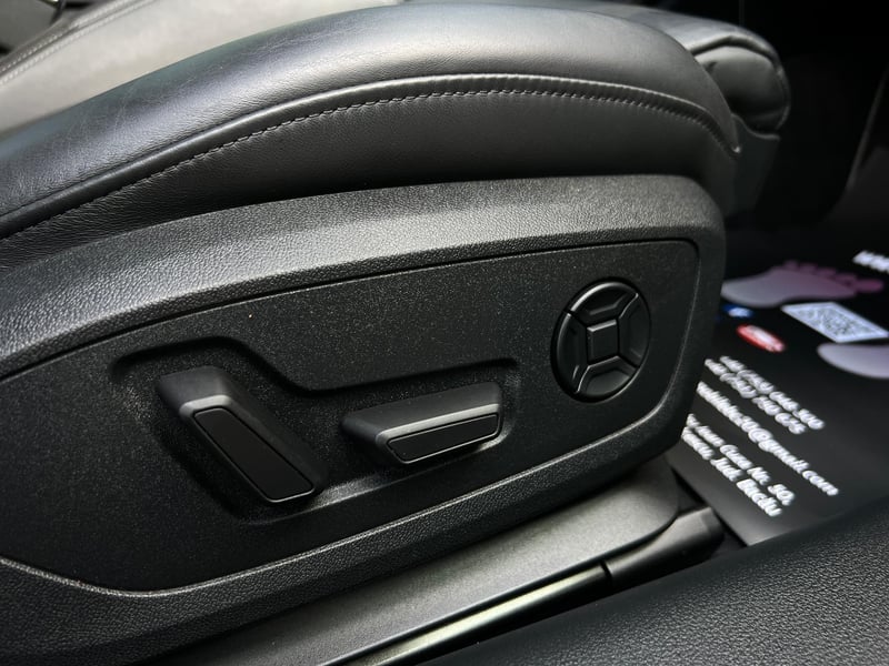 Car Thumb
