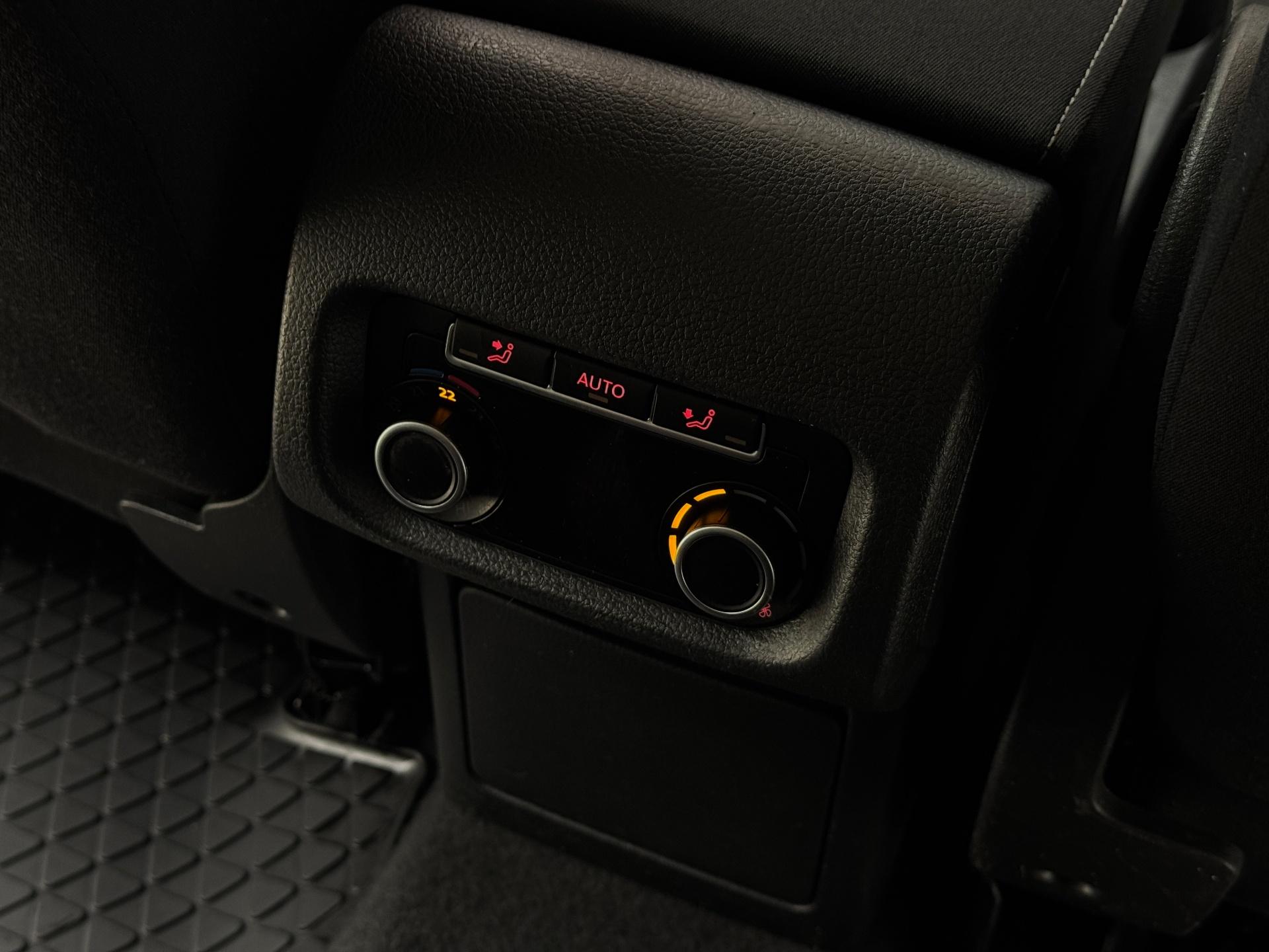Volkswagen-Sharan