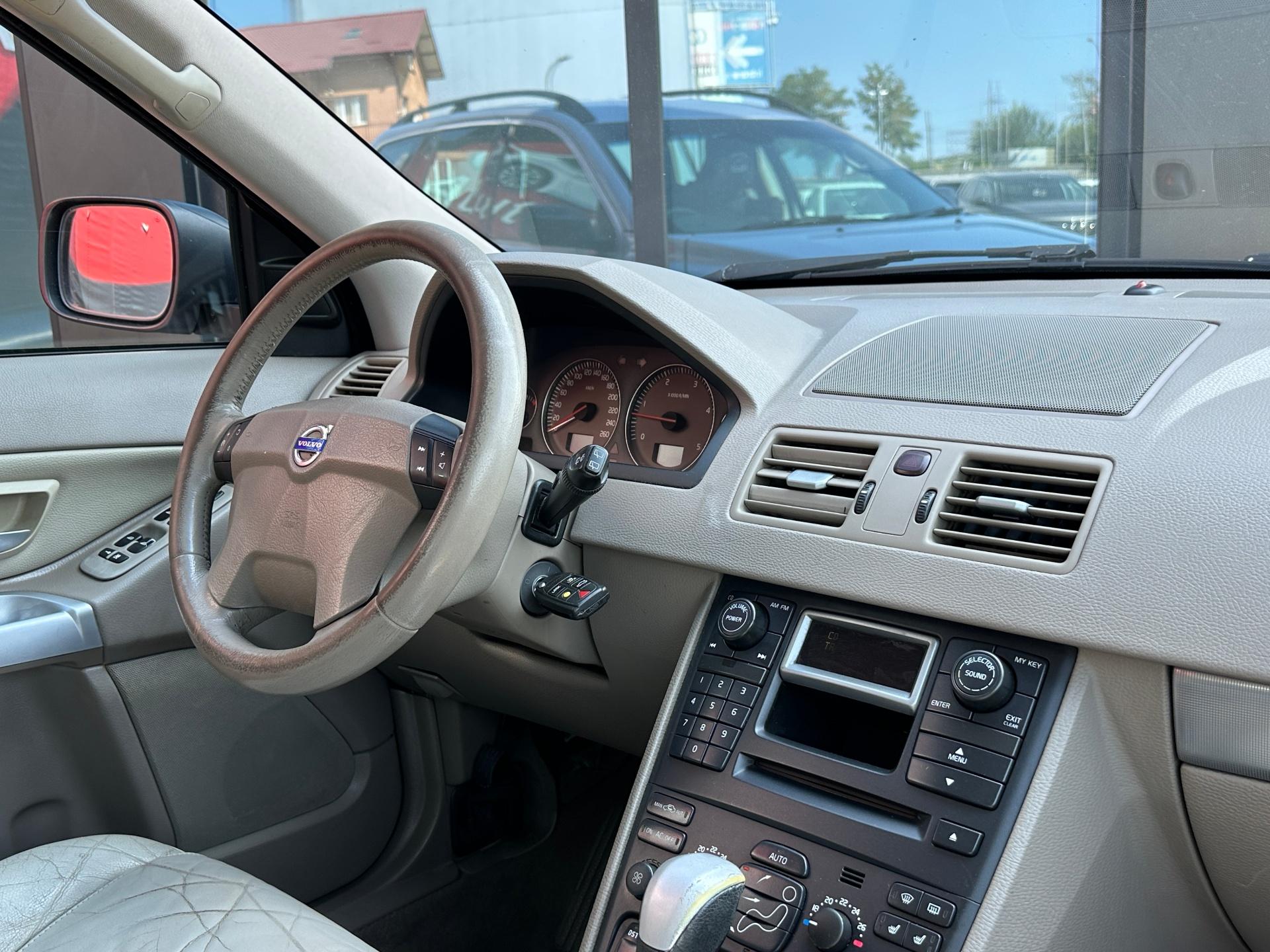 Volvo-XC 90