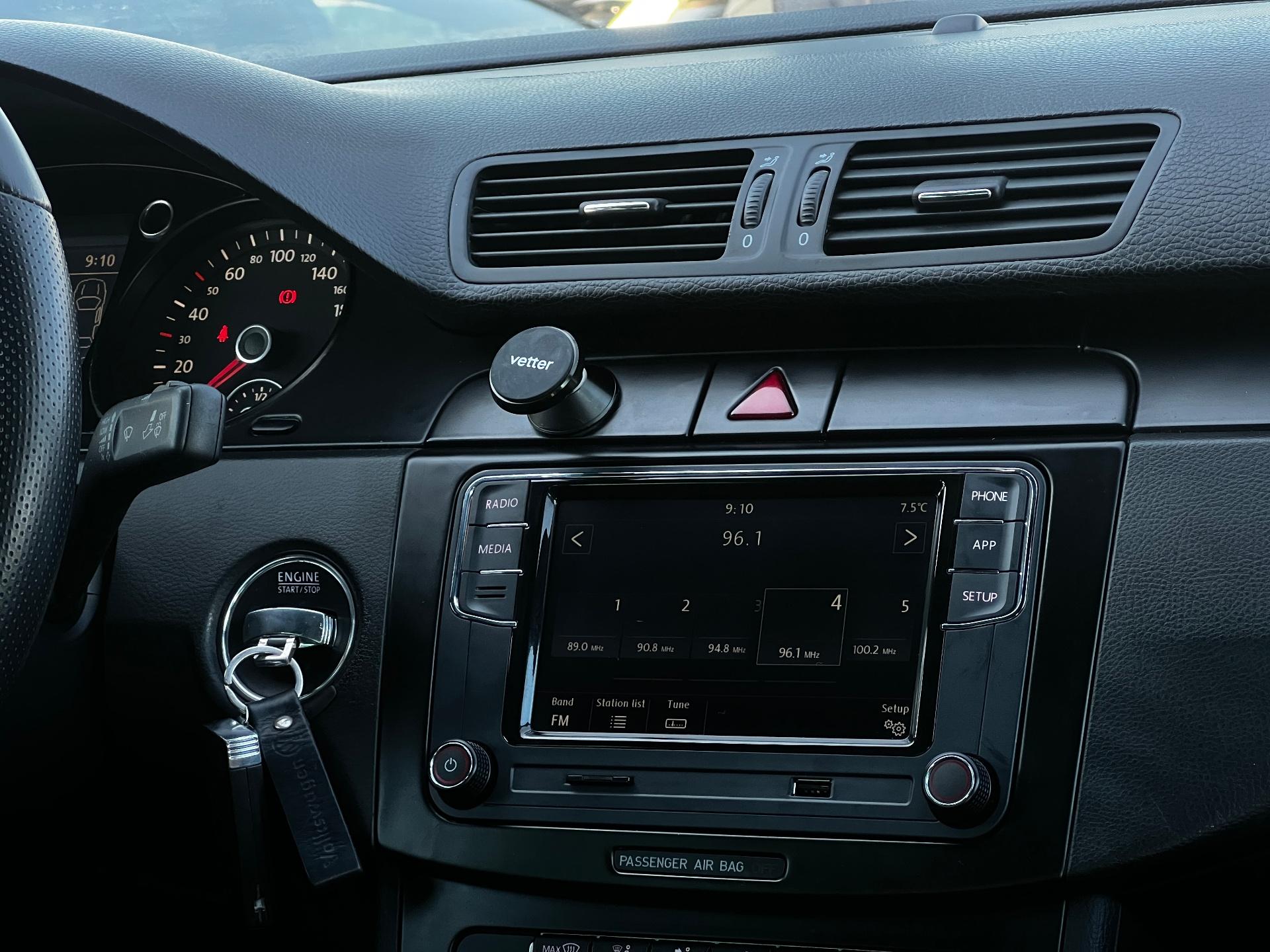 Volkswagen-Passat CC