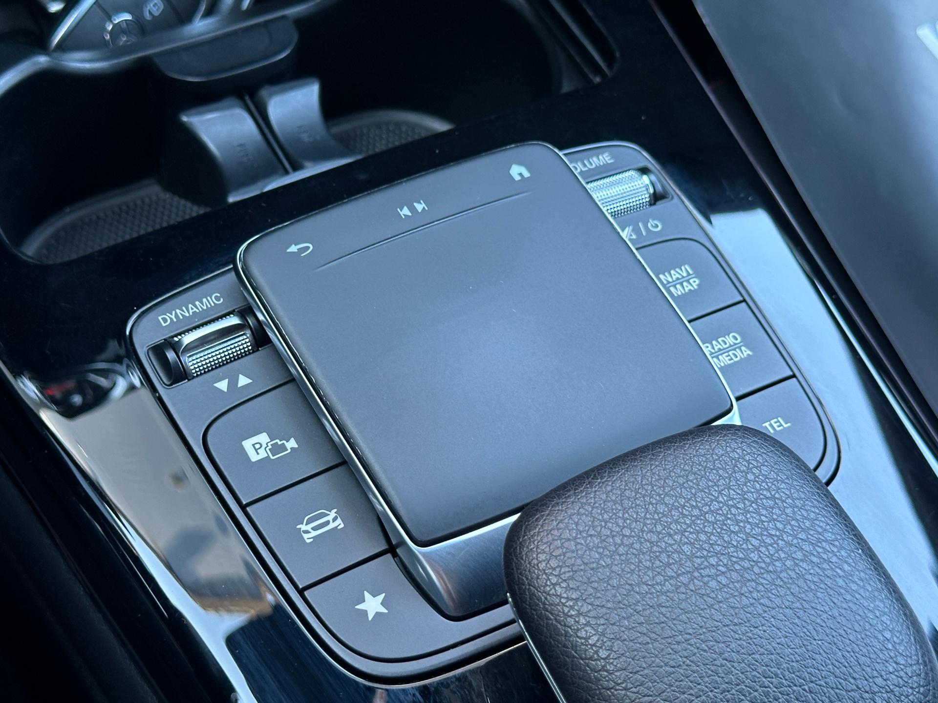 Mercedes-Benz-CLA