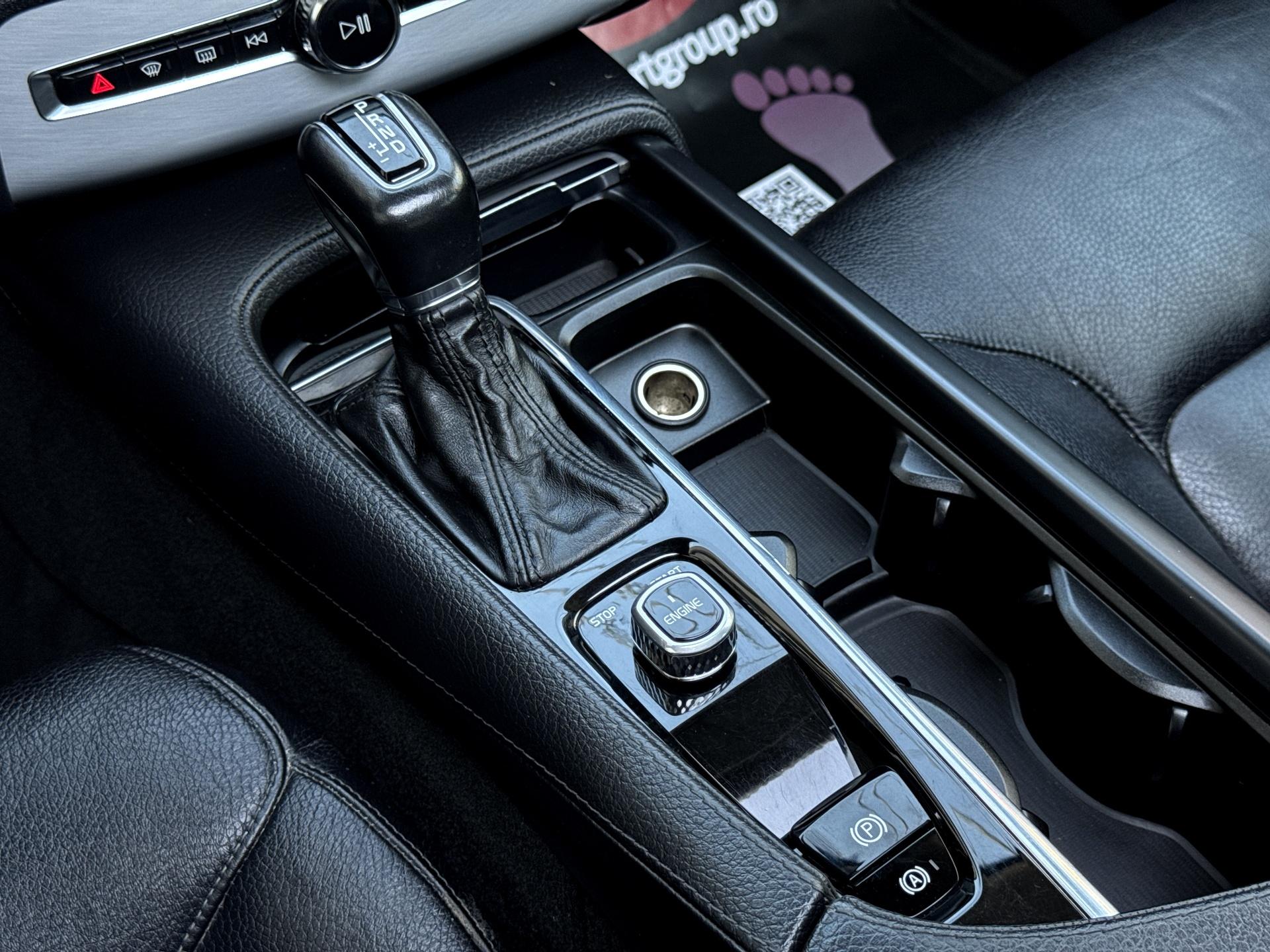 Volvo-XC 90