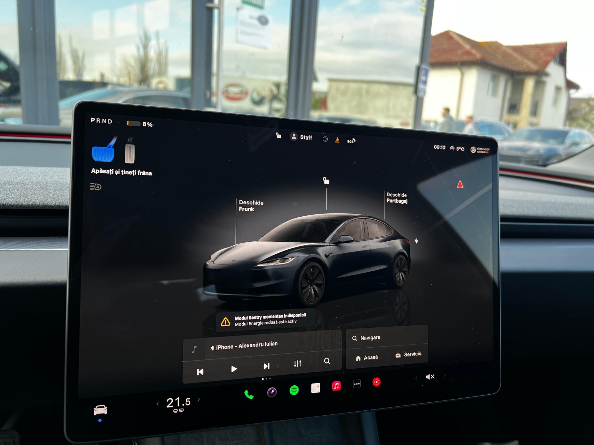 Tesla-Model 3