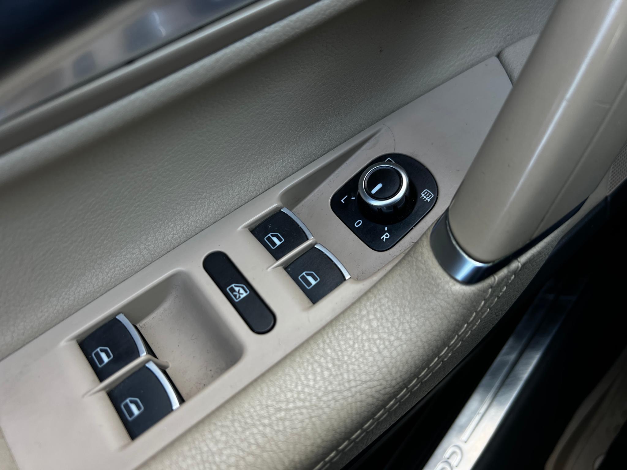 Volkswagen-Passat CC