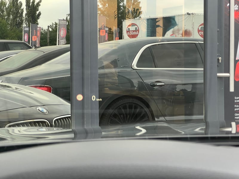 Car Thumb