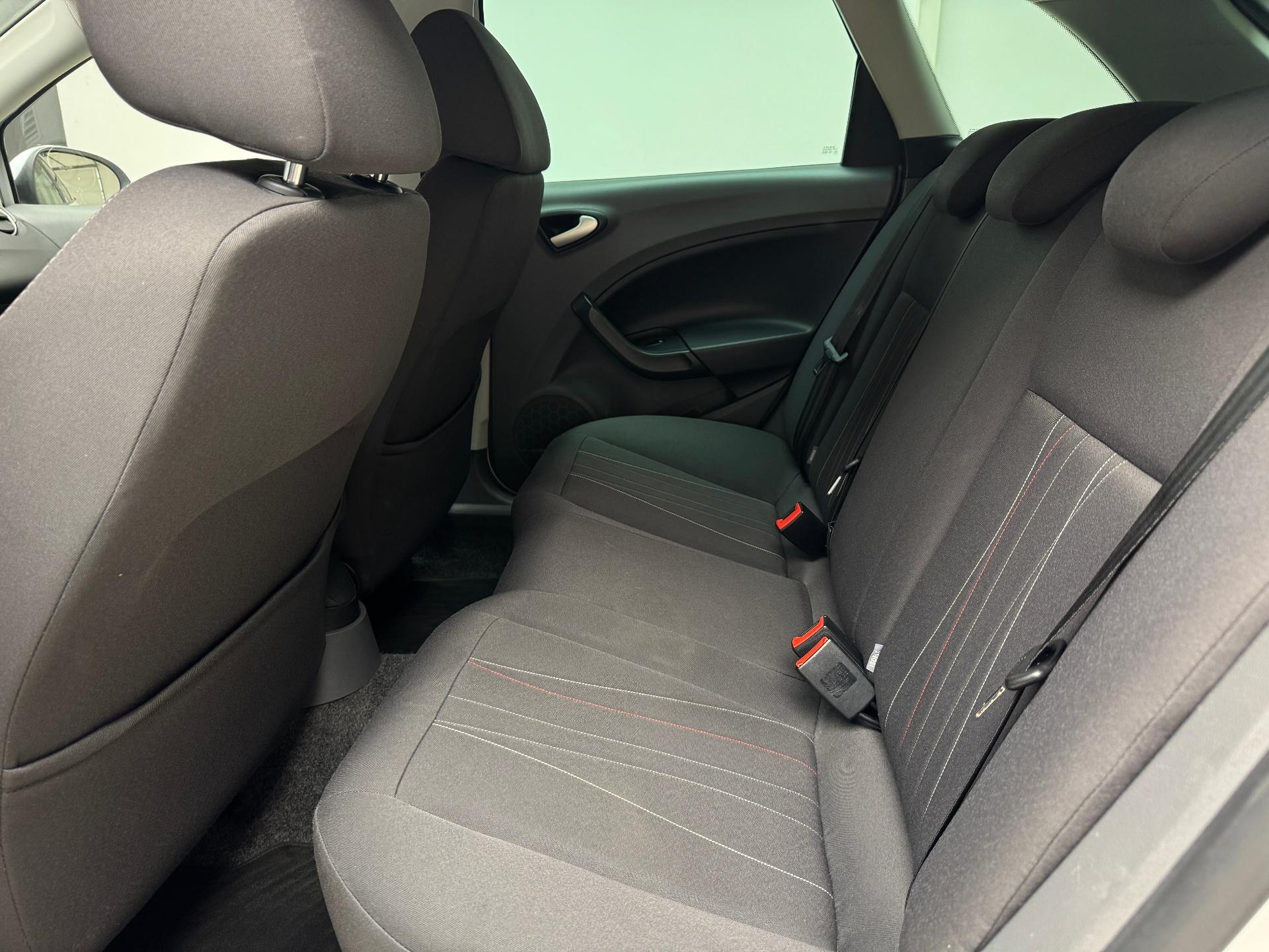Seat-Ibiza