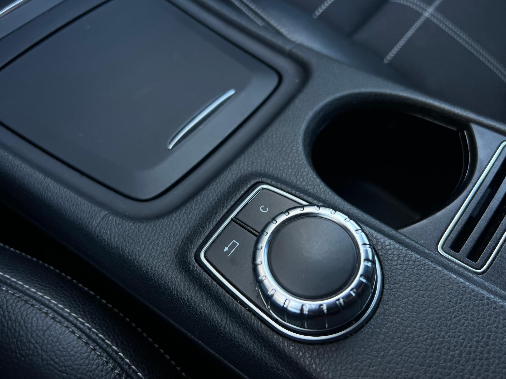 Mercedes-Benz-CLA