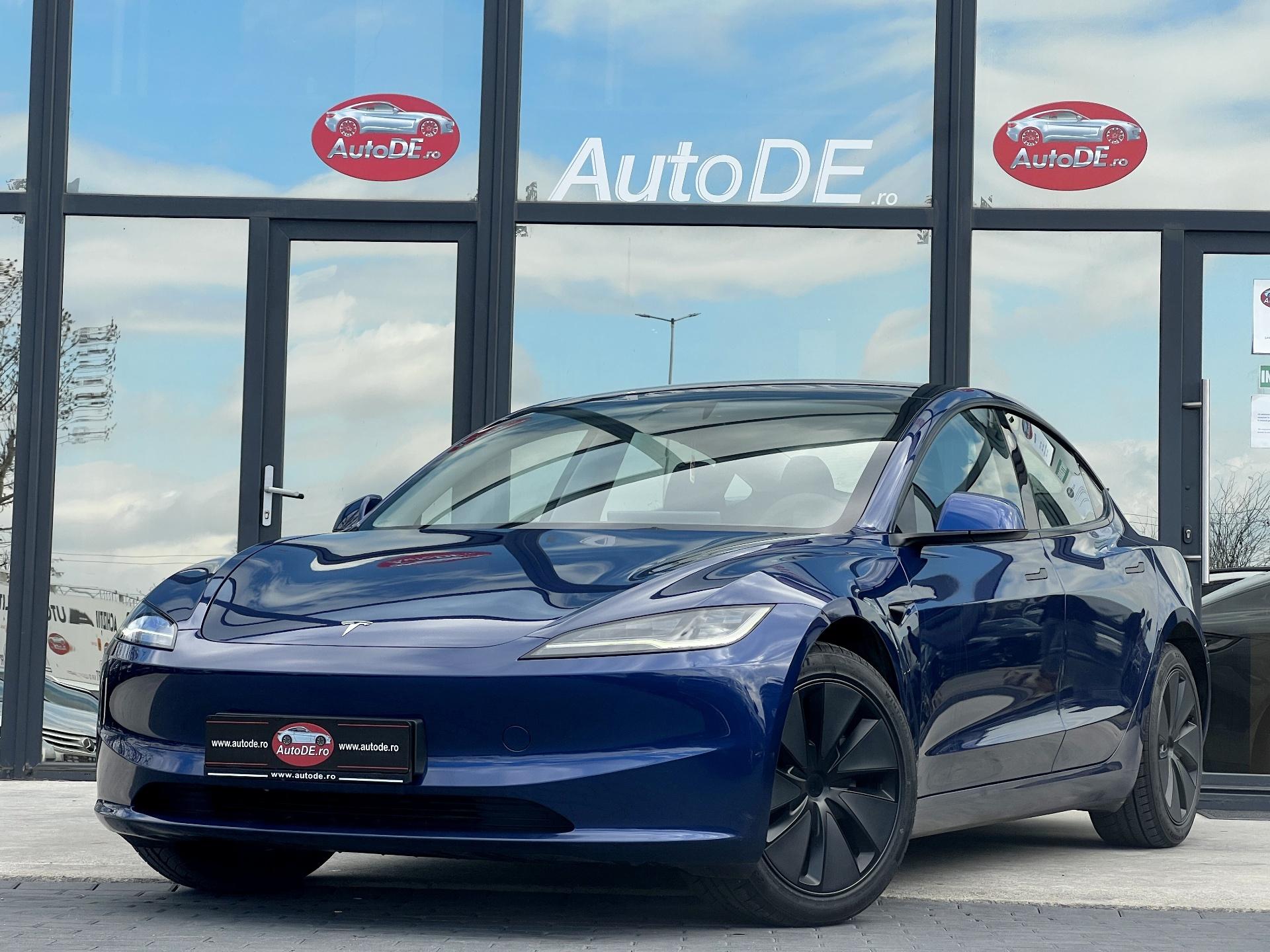 Tesla-Model 3
