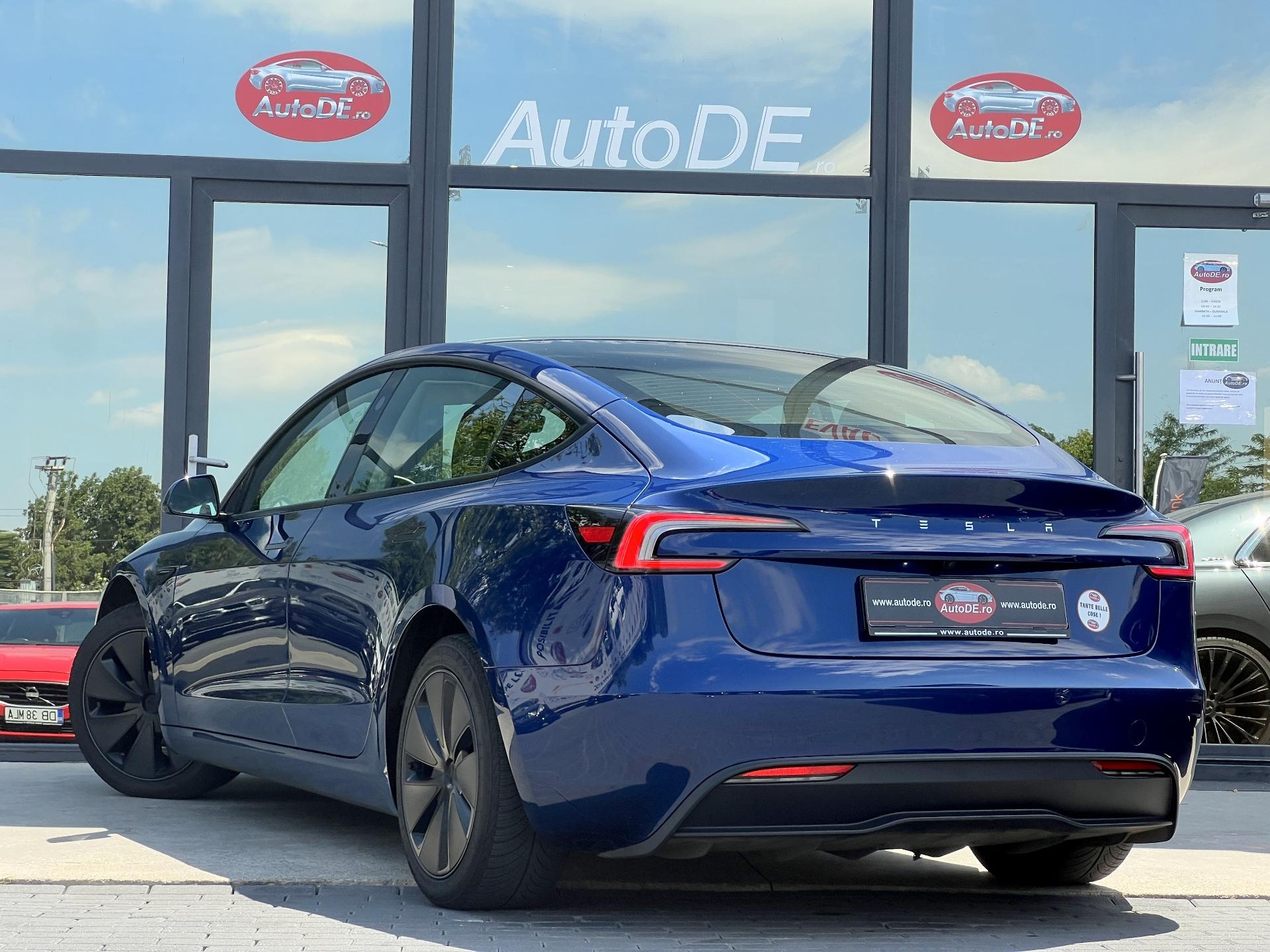 Tesla-Model 3