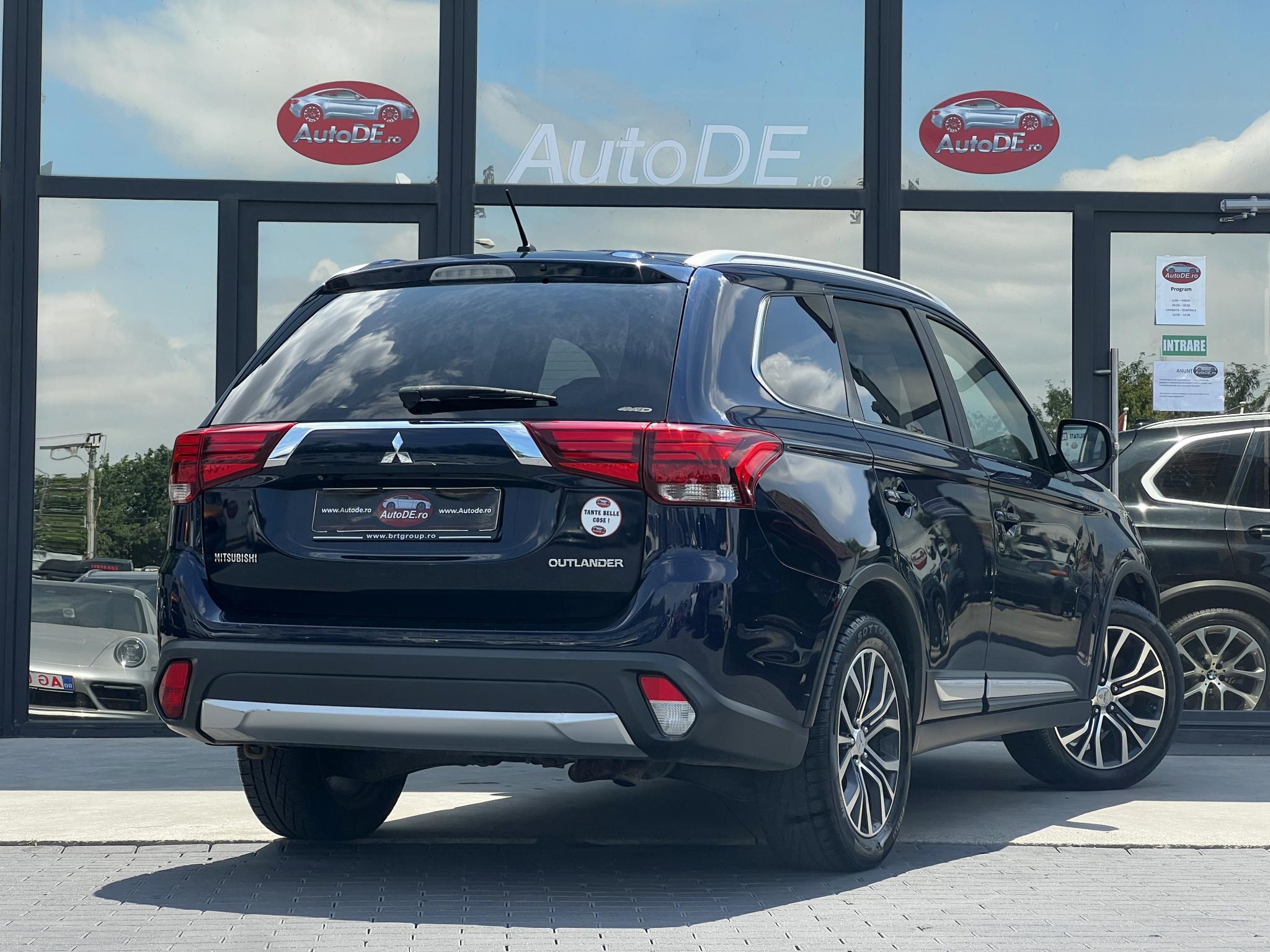 Mitsubishi-Outlander