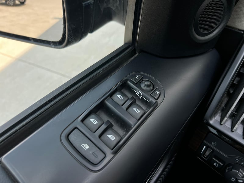 Car Thumb