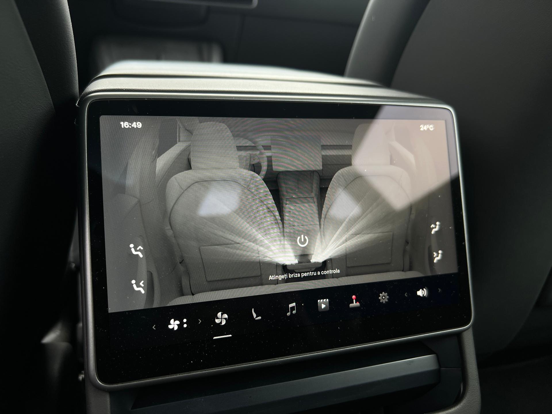 Tesla-Model 3