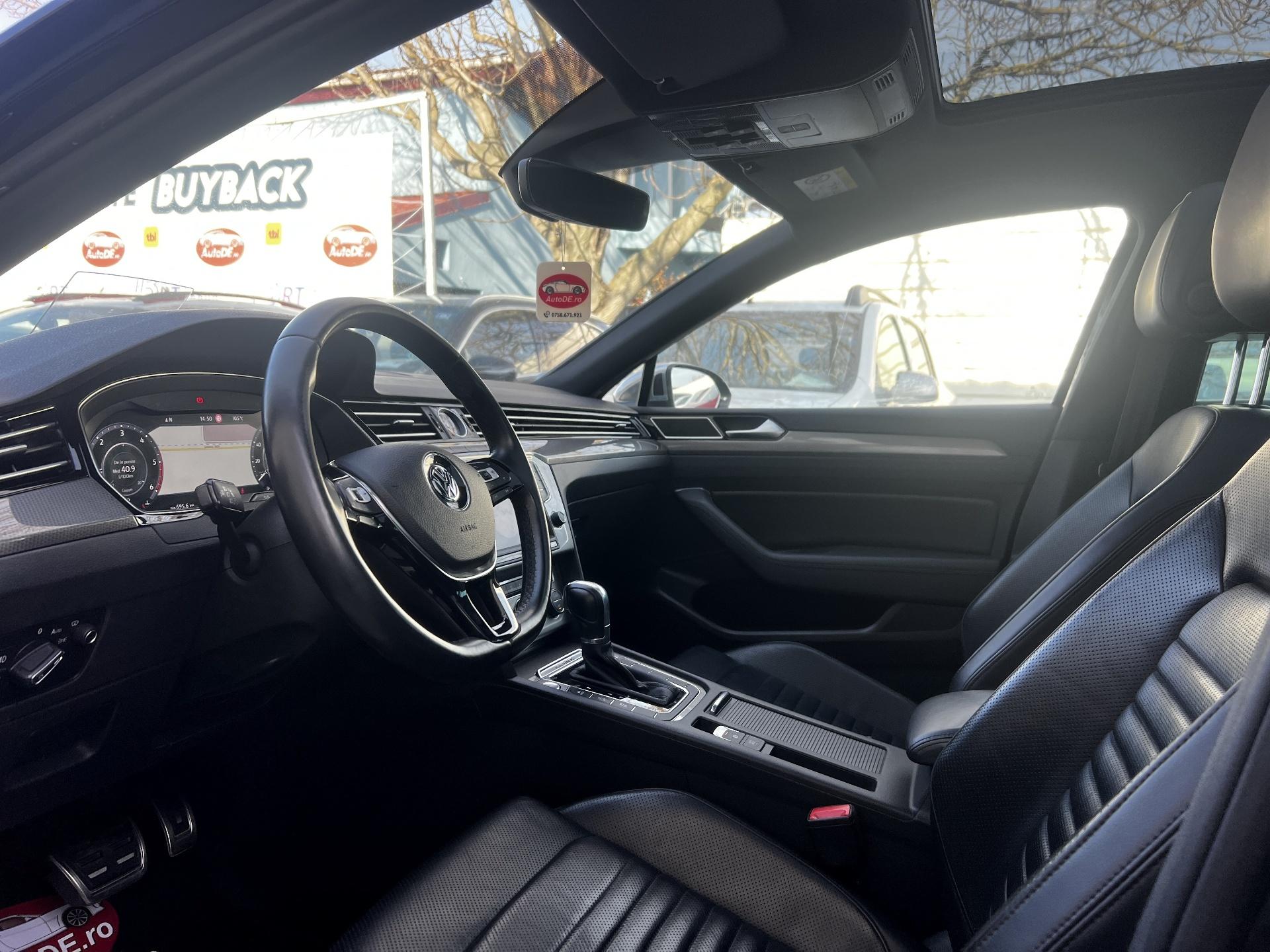 Volkswagen-Passat Alltrack