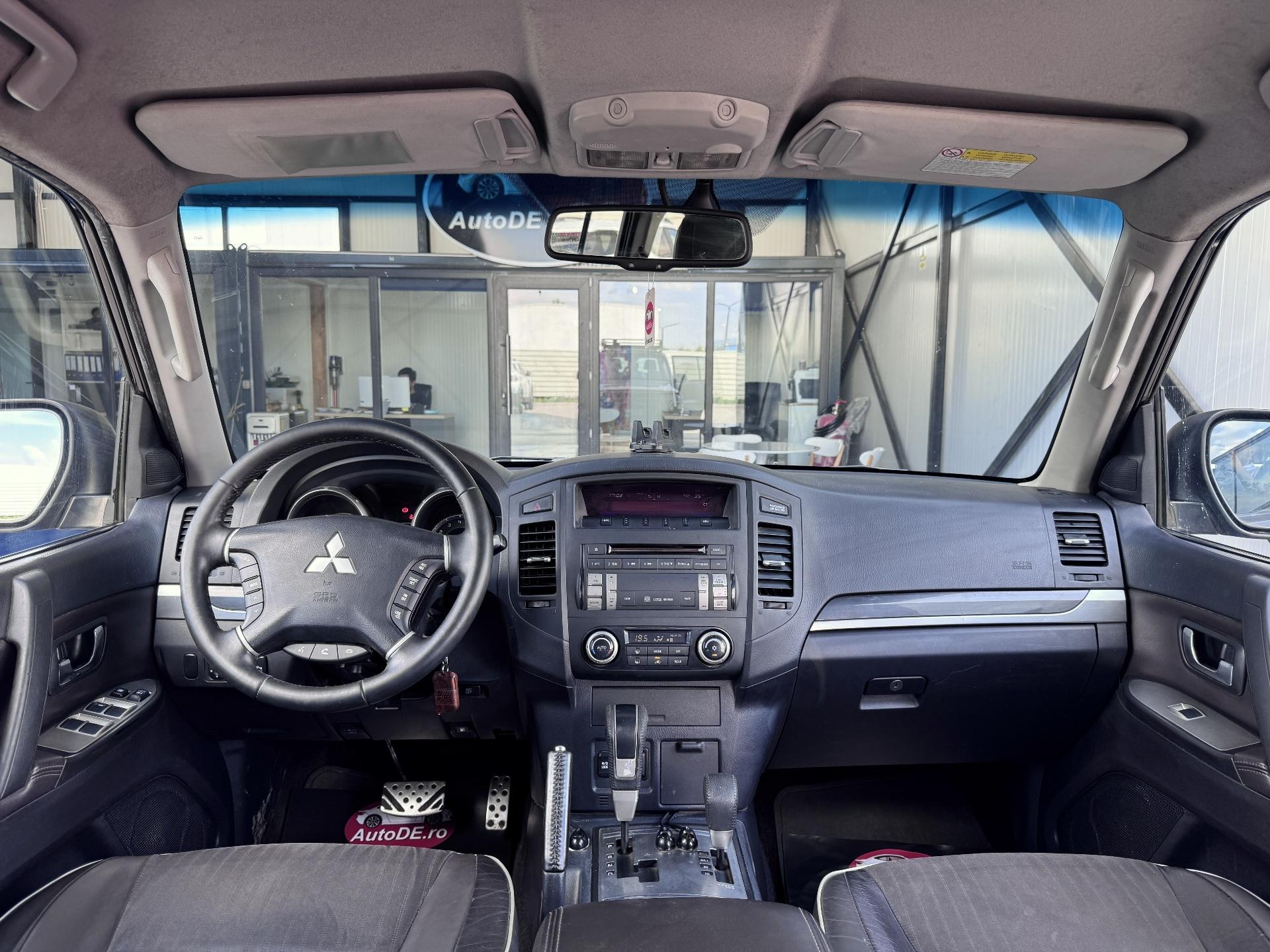 Mitsubishi-Pajero