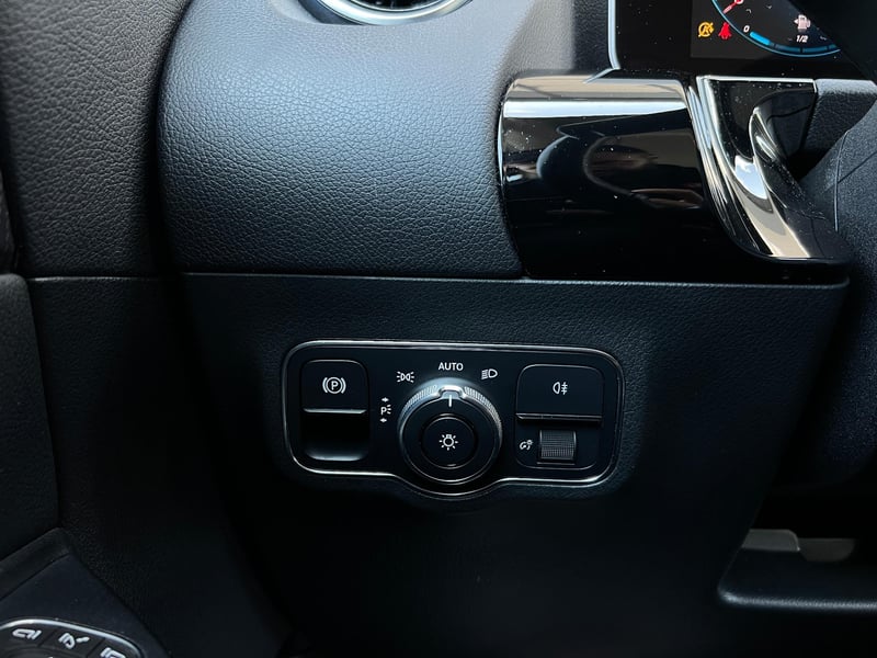 Car Thumb