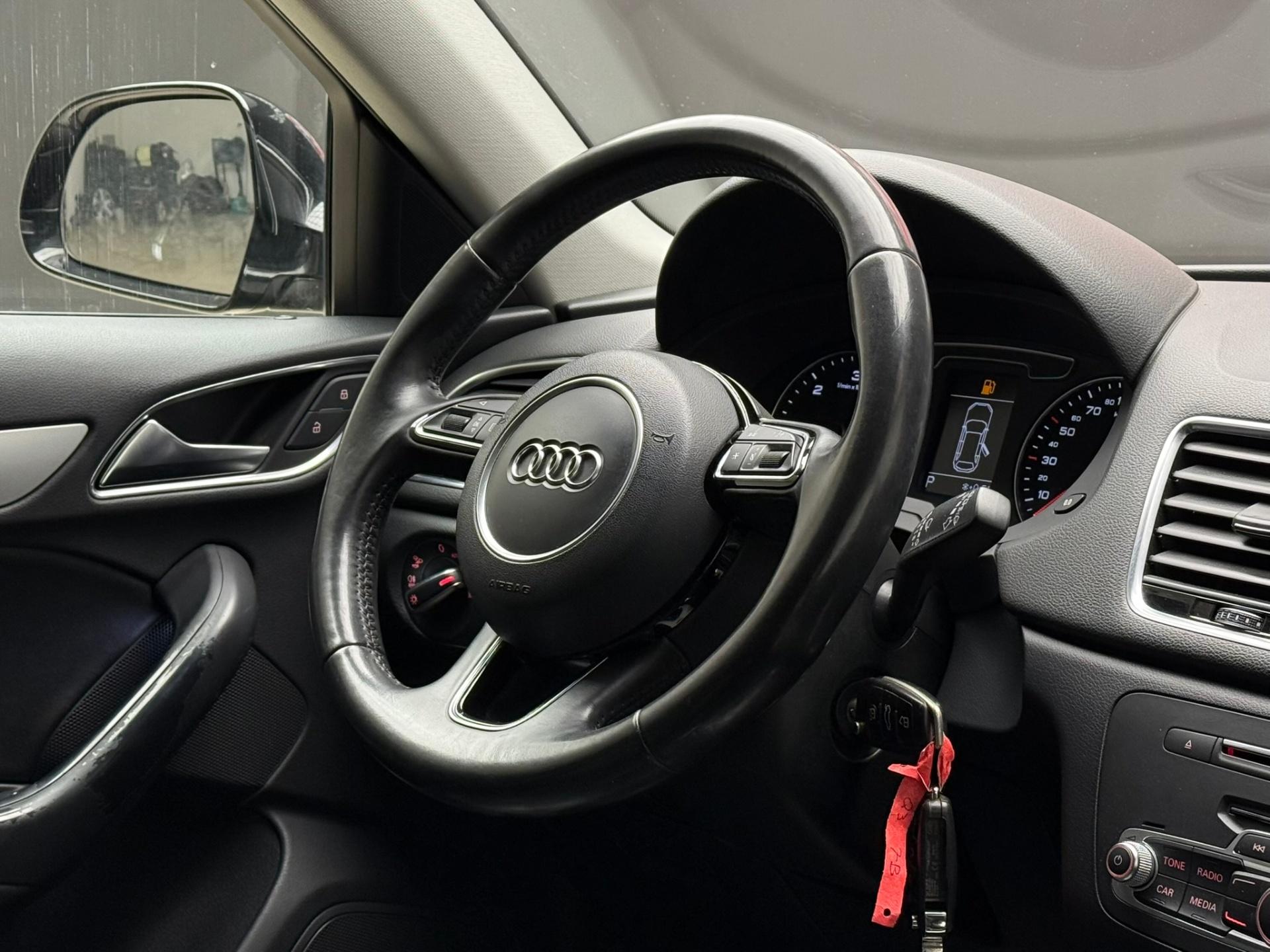 Audi-Q3