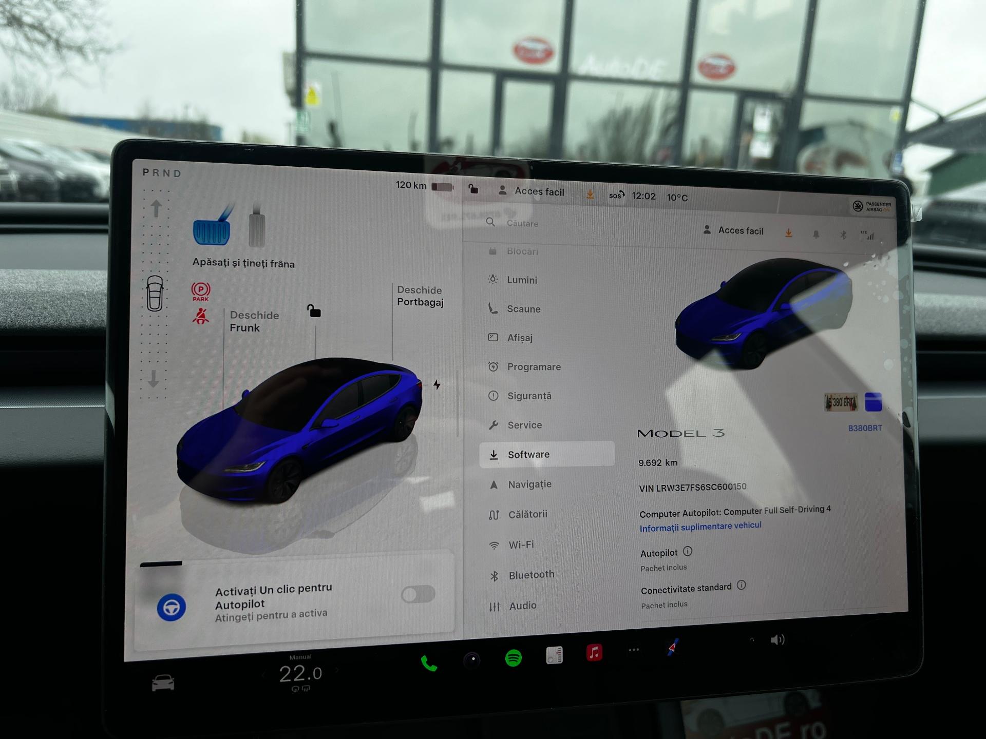 Tesla-Model 3