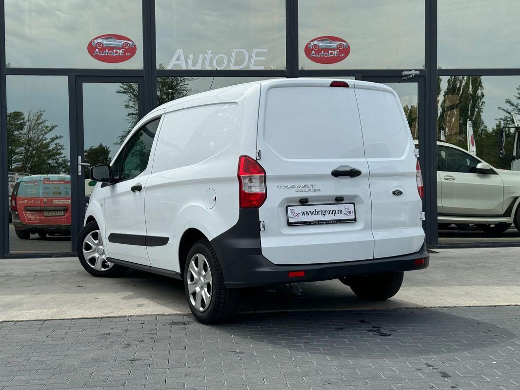 Ford-Transit Connect