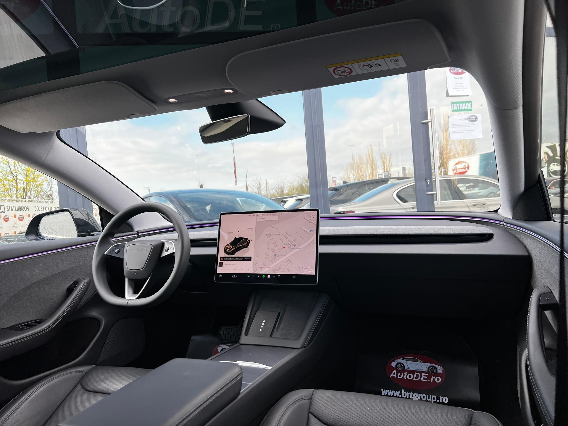 Tesla-Model 3